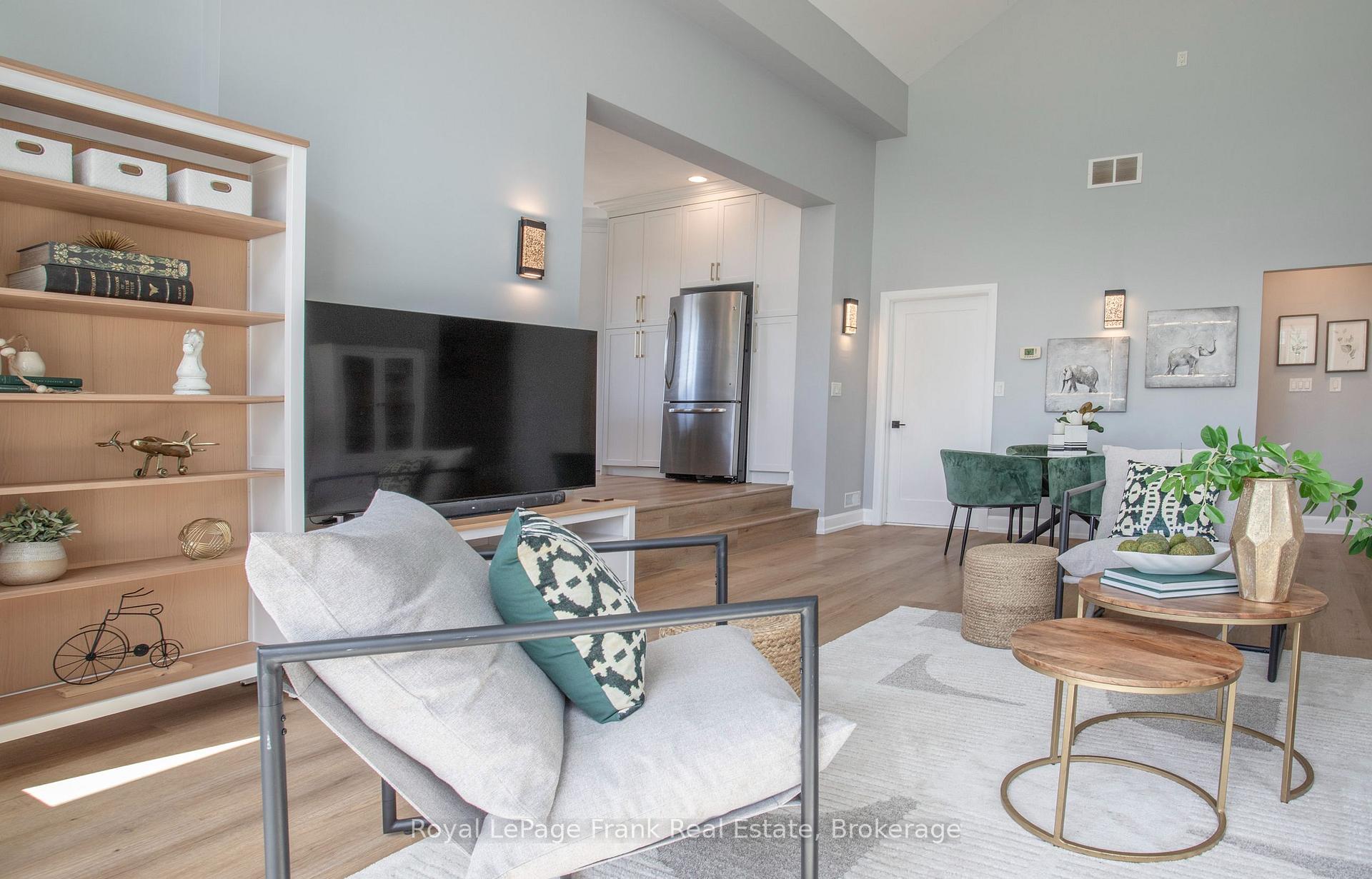Photo 25 of 86 East Beach Road, Clarington, Bowmanville — HOMEH