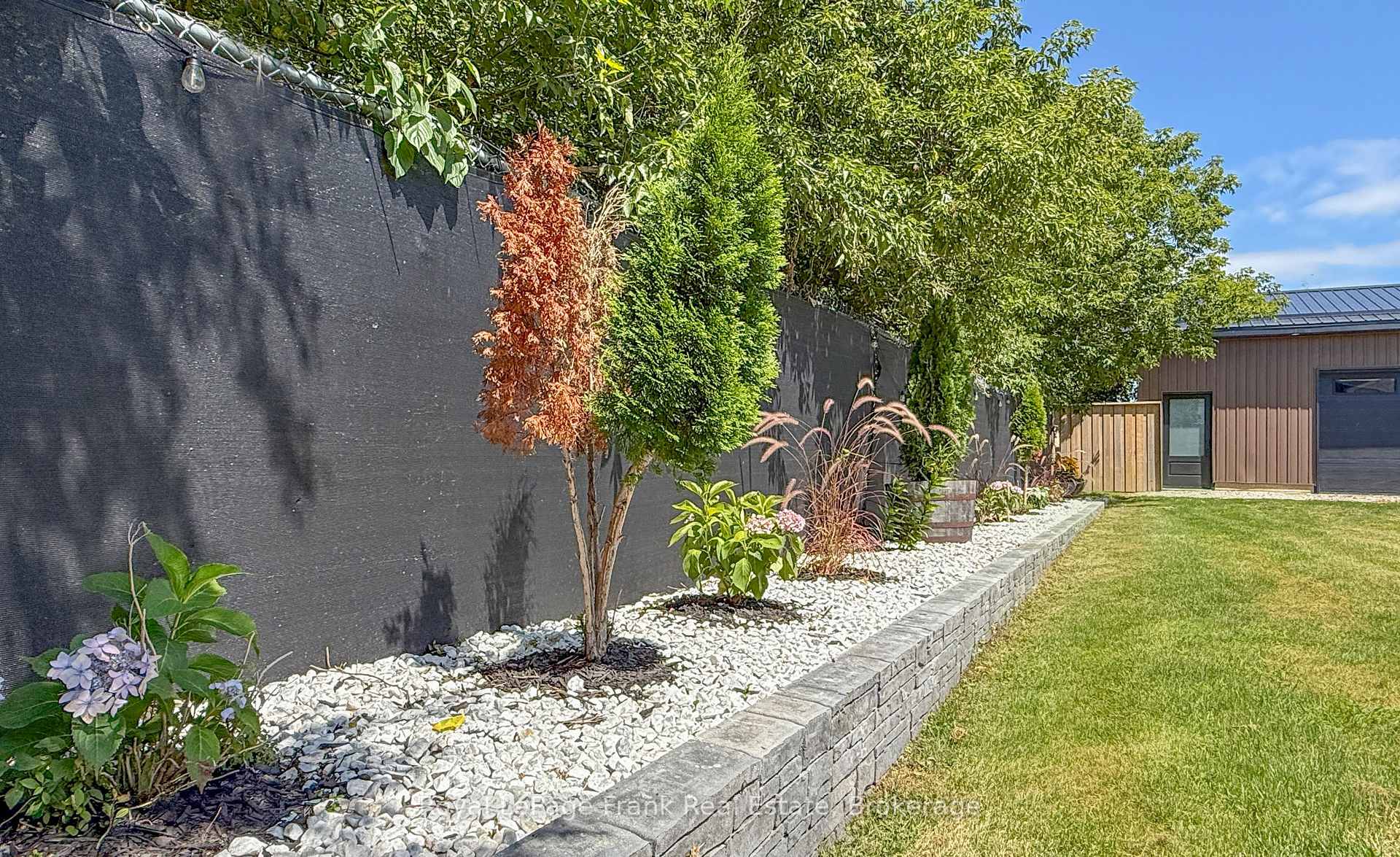 Photo 42 of 86 East Beach Road, Clarington, Bowmanville — HOMEH