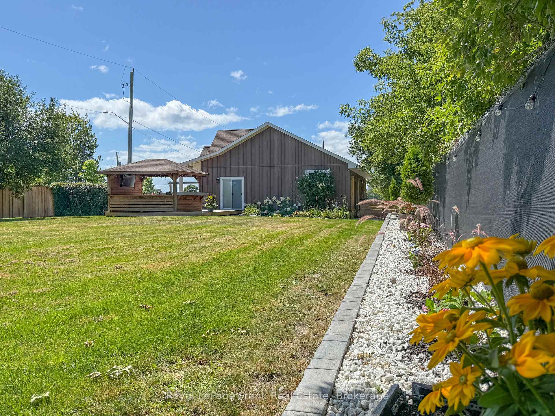 Photo 43 of 86 East Beach Road, Clarington, Bowmanville — HOMEH