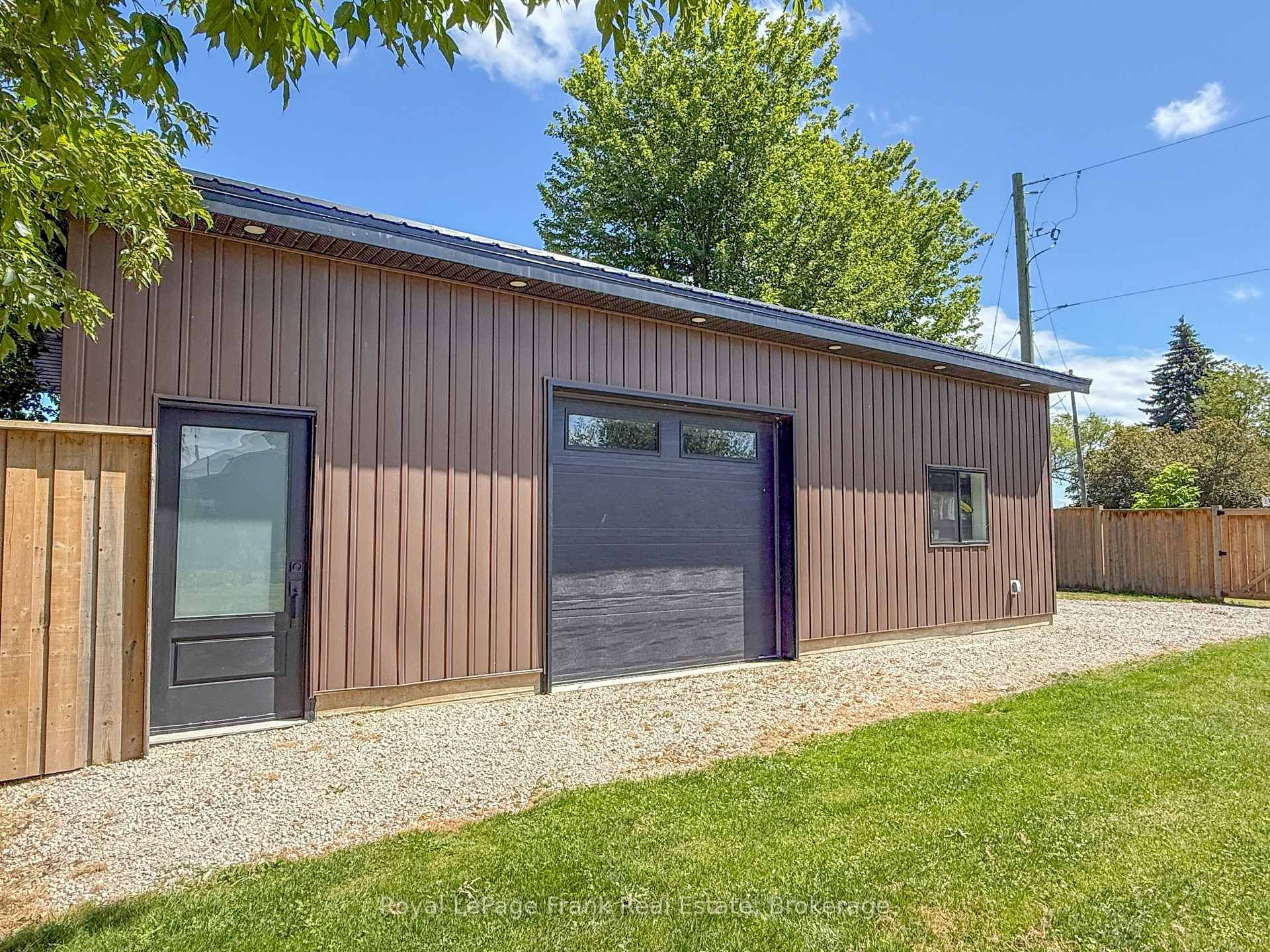 Photo 48 of 86 East Beach Road, Clarington, Bowmanville — HOMEH