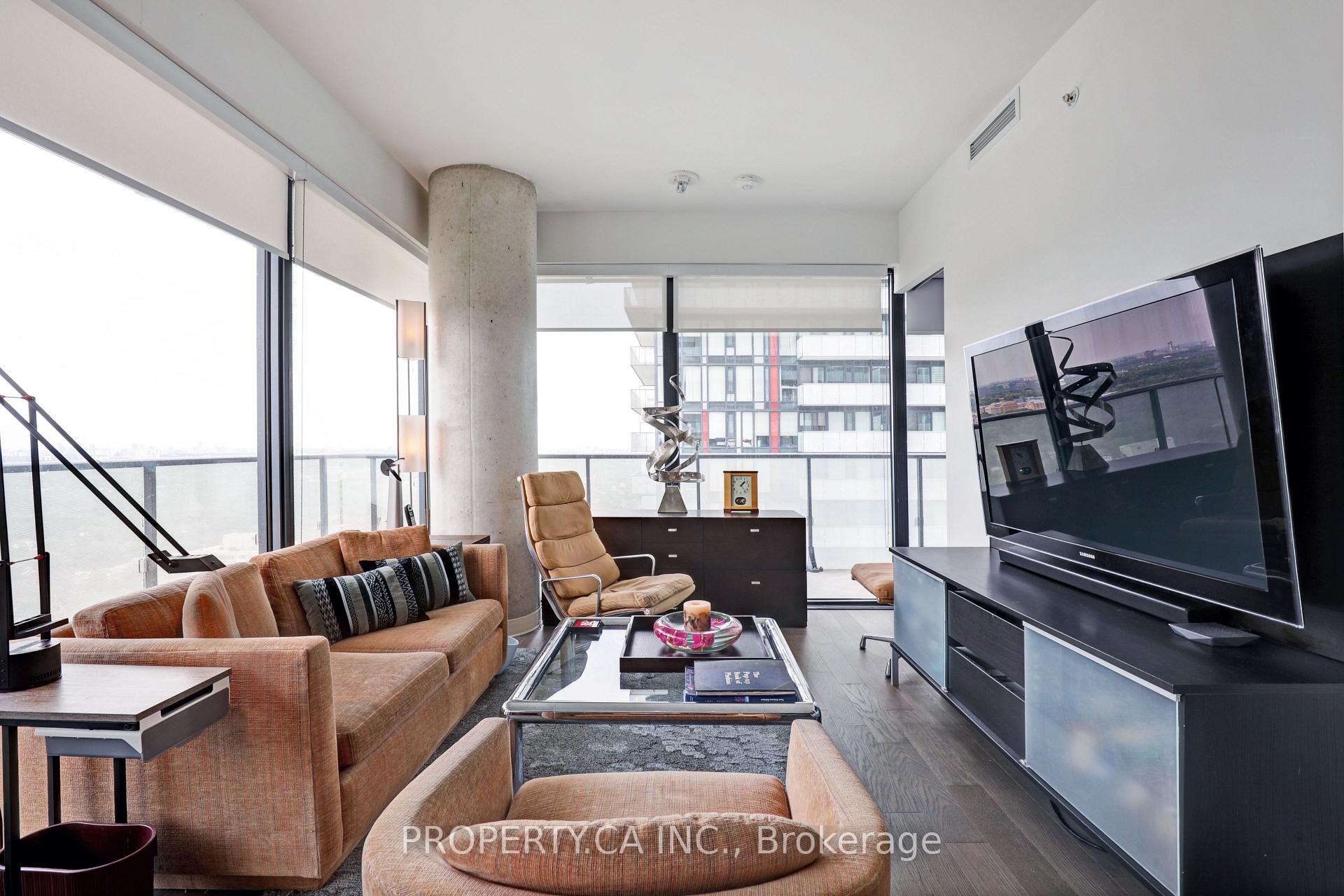 Photo 1 of Unit 3004, 161 Roehampton Avenue, Toronto, Mount Pleasant West — HOMEH