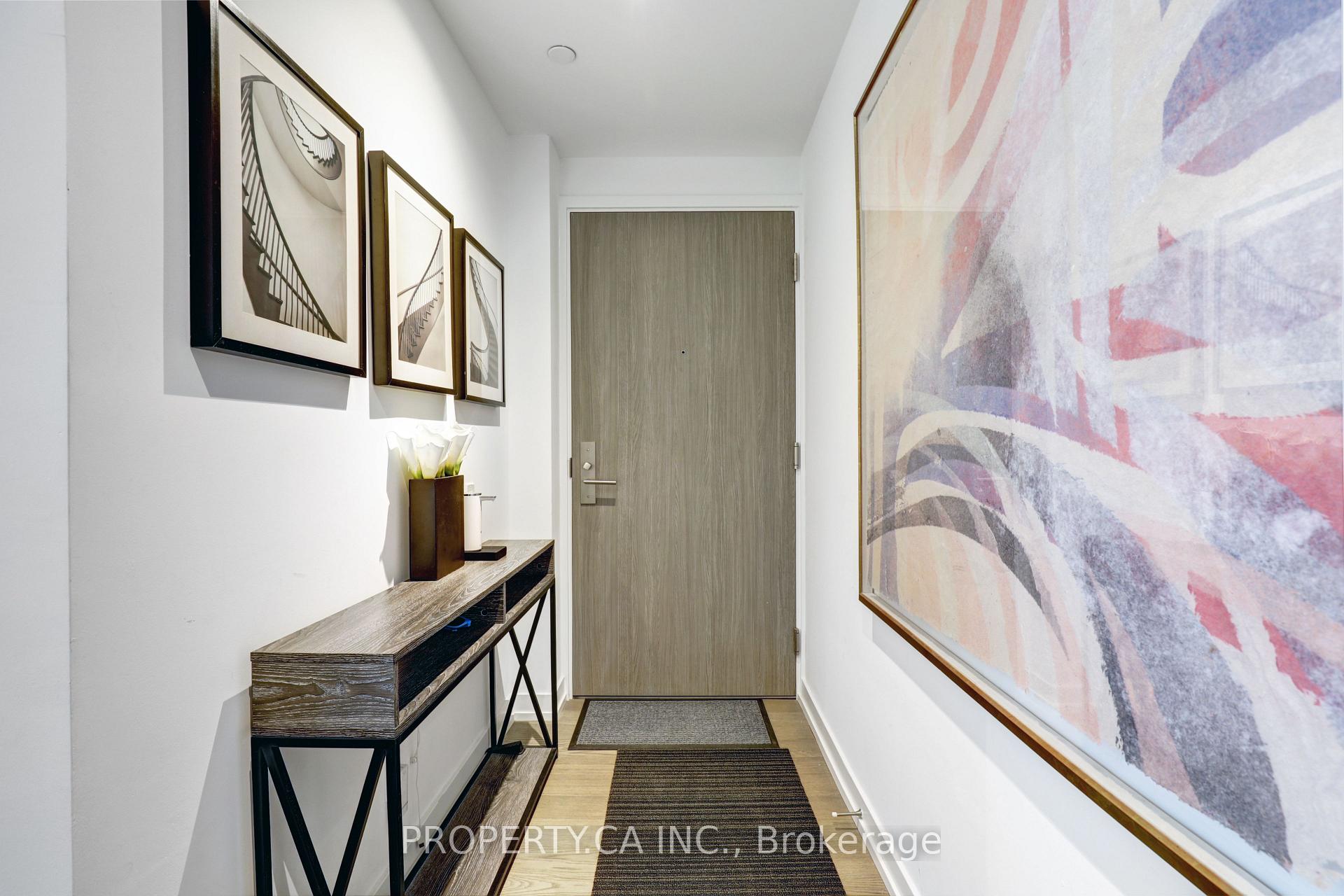 Photo 5 of Unit 3004, 161 Roehampton Avenue, Toronto, Mount Pleasant West — HOMEH
