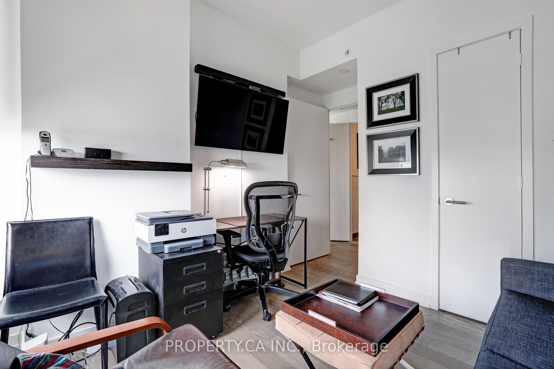 Photo 9 of Unit 3004, 161 Roehampton Avenue, Toronto, Mount Pleasant West — HOMEH