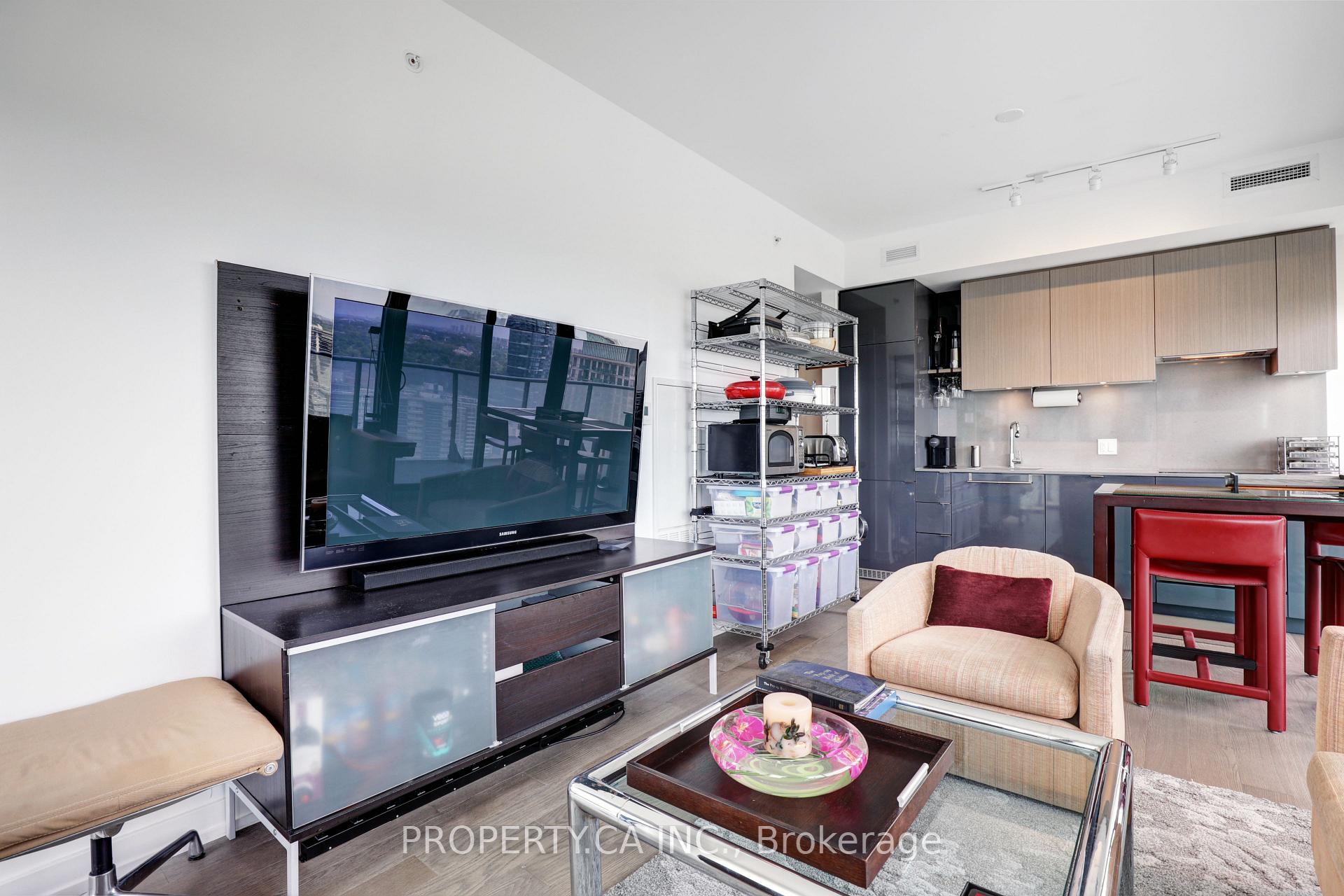 Photo 17 of Unit 3004, 161 Roehampton Avenue, Toronto, Mount Pleasant West — HOMEH