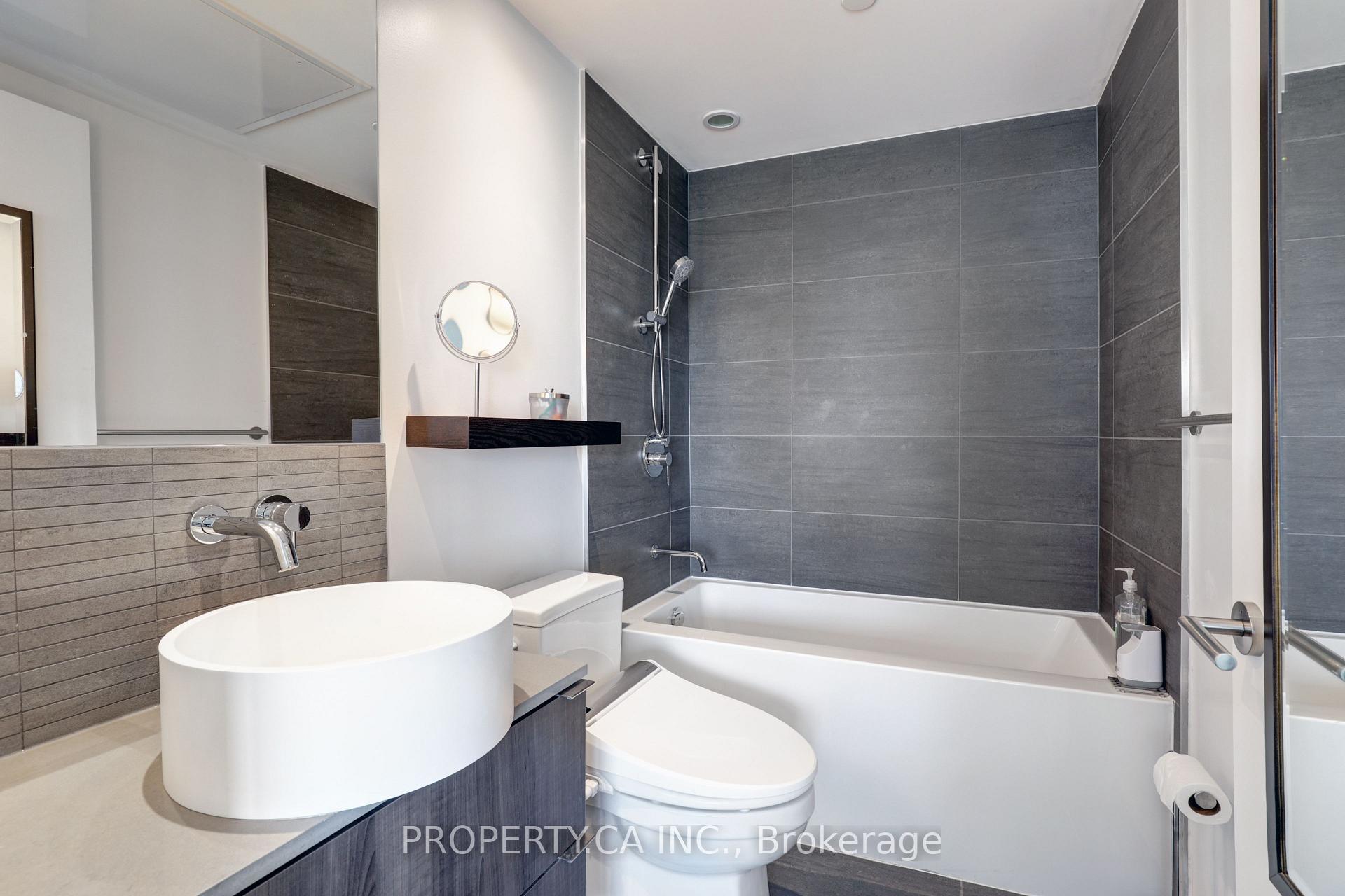 Photo 21 of Unit 3004, 161 Roehampton Avenue, Toronto, Mount Pleasant West — HOMEH