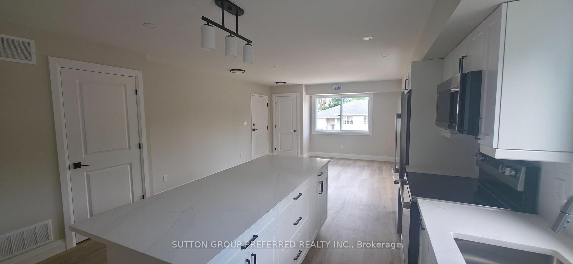 Photo 11 of Unit 2, 118 Scott Street, Strathroy-Caradoc, SE — HOMEH