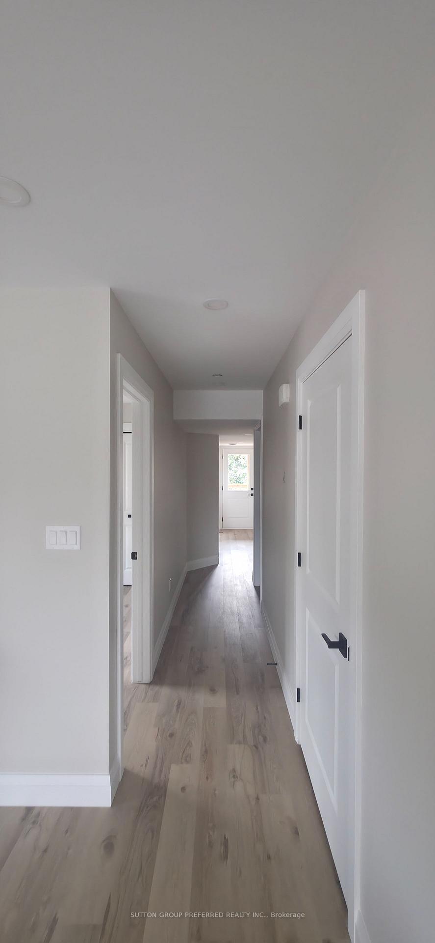 Photo 7 of Unit 3, 118 Scott Street, Strathroy-Caradoc, SE — HOMEH