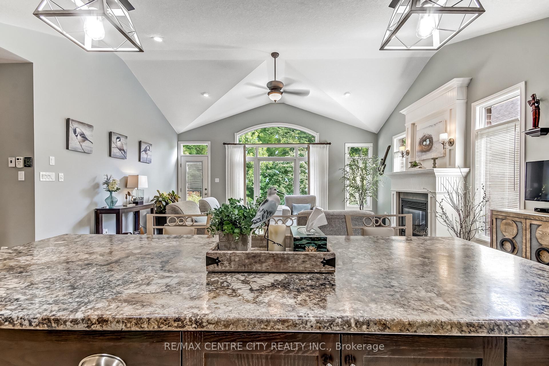 Photo 14 of 20 Ensley Place, Central Elgin, Port Stanley — HOMEH