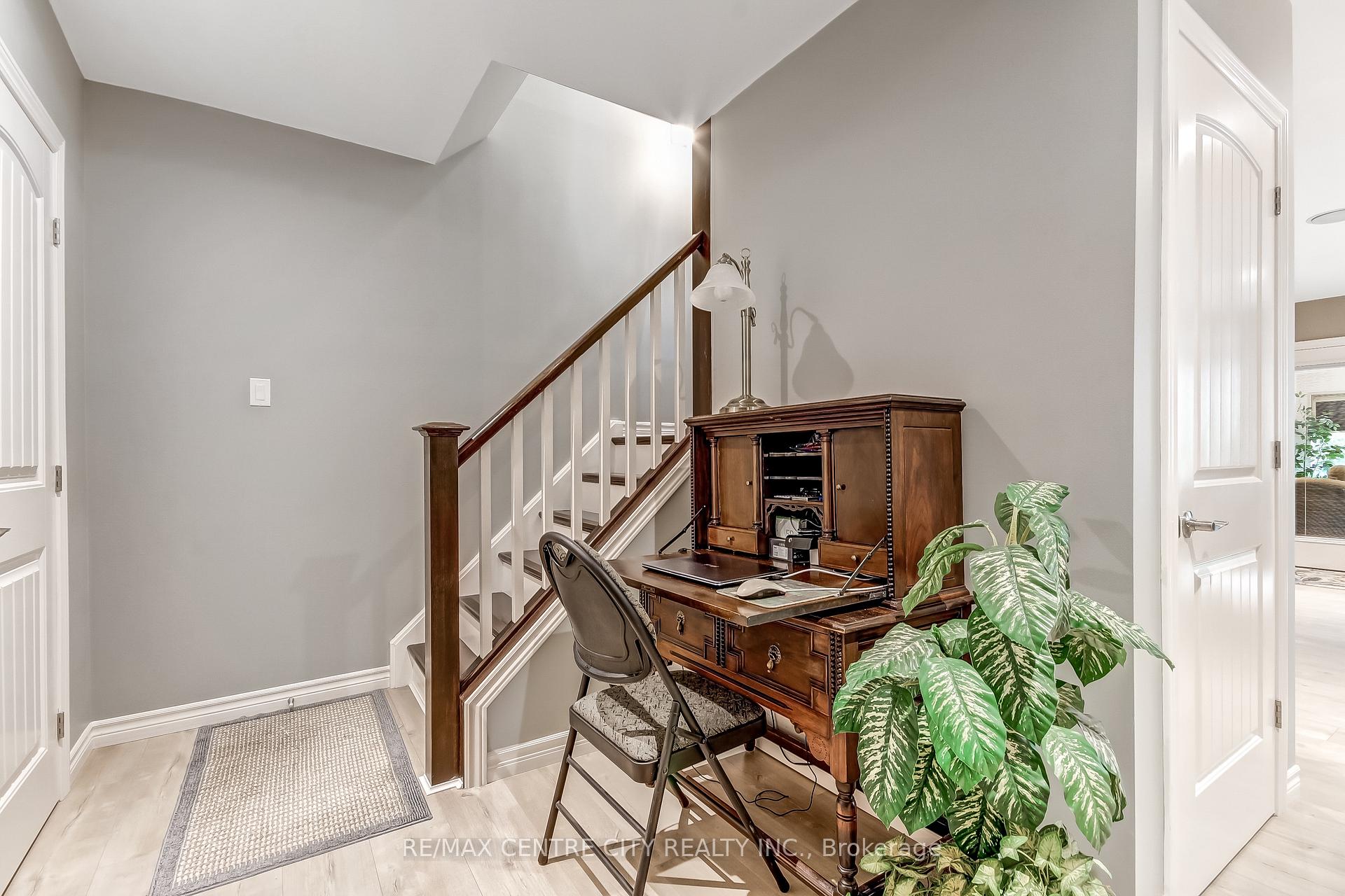 Photo 24 of 20 Ensley Place, Central Elgin, Port Stanley — HOMEH