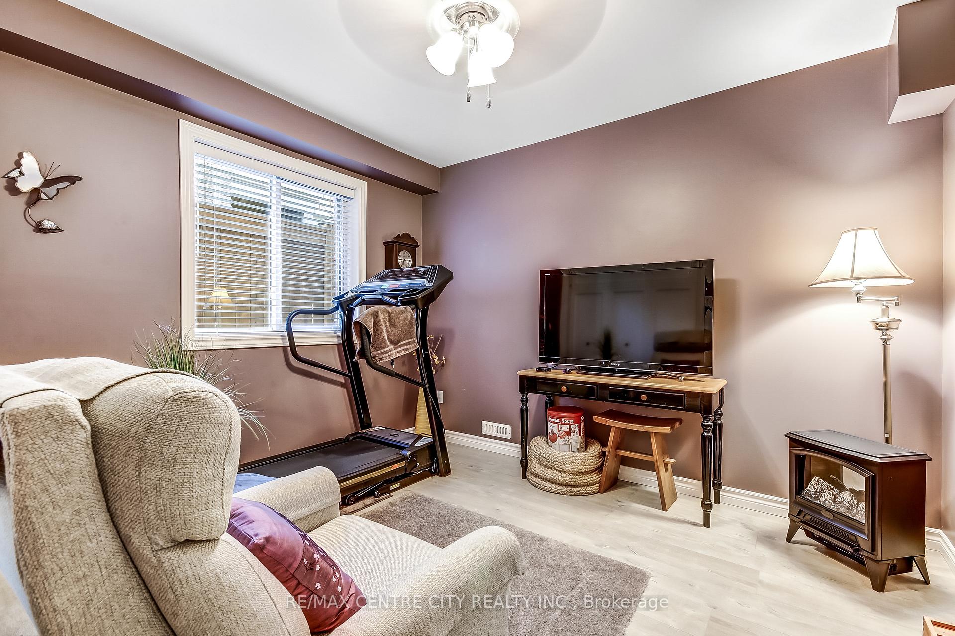 Photo 25 of 20 Ensley Place, Central Elgin, Port Stanley — HOMEH
