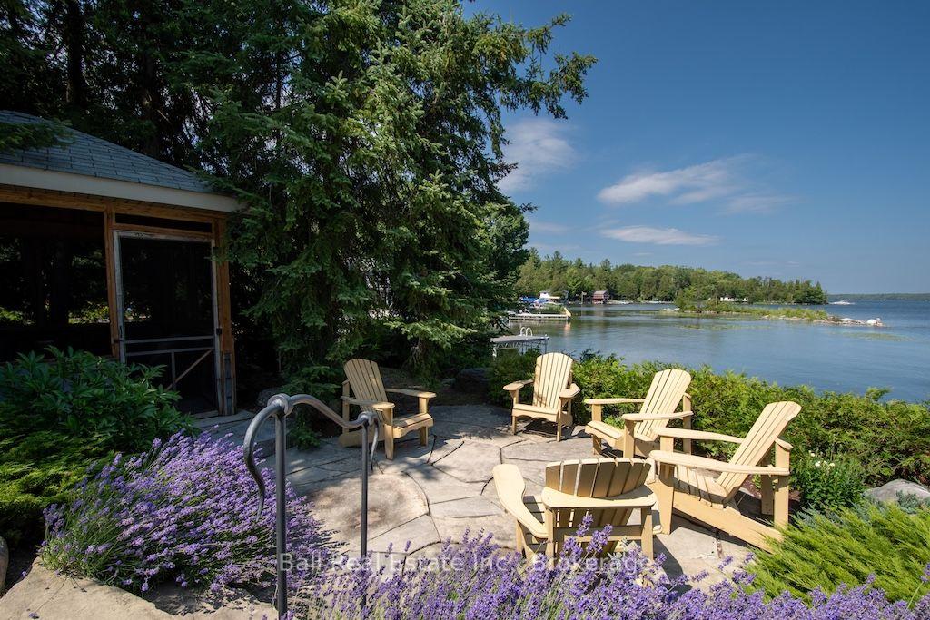 Photo 10 of 2933 Ayotte's Point Lane, Selwyn — HOMEH