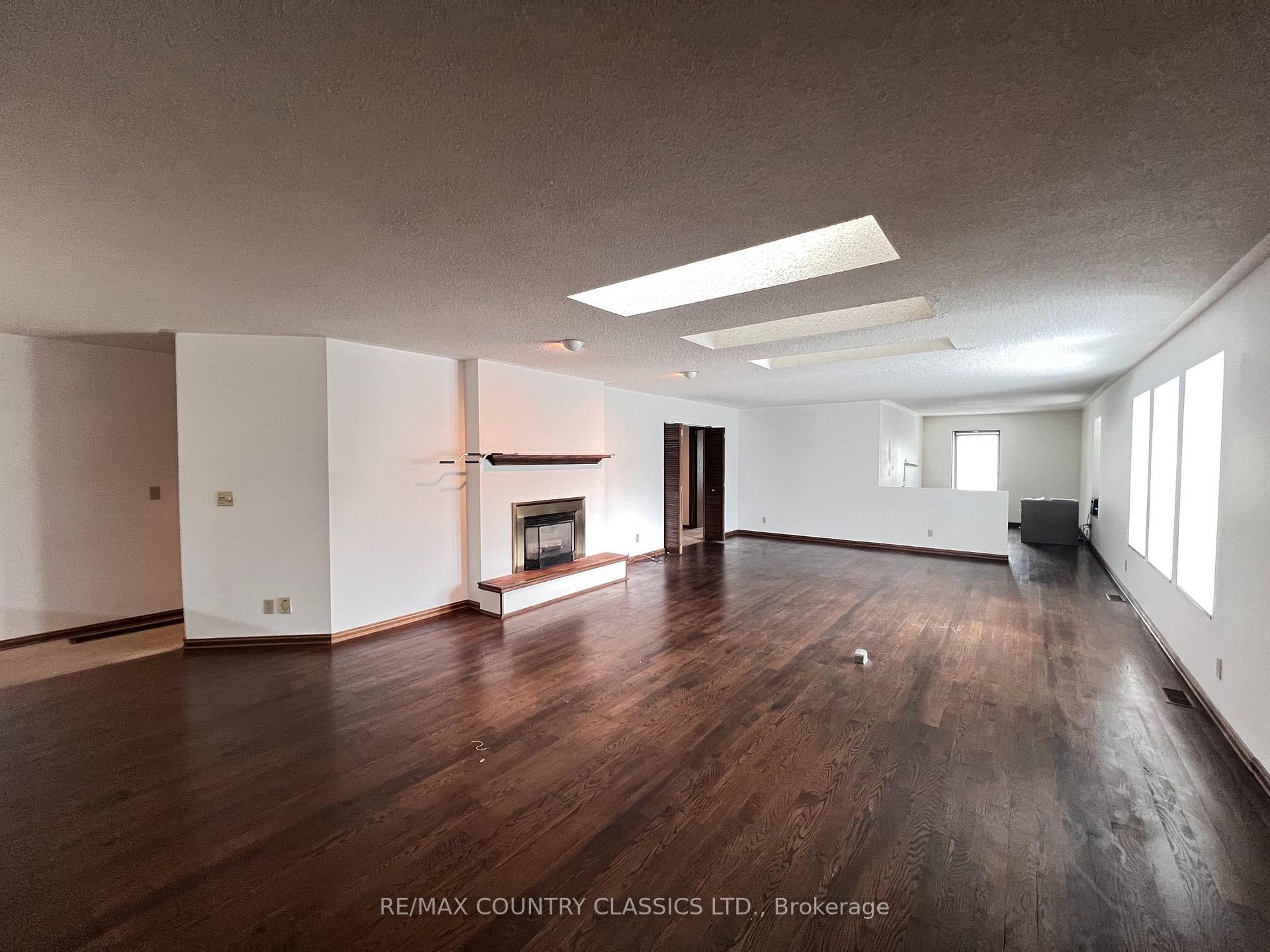 Photo 10 of 10 - 12 Flint Avenue, Bancroft, Bancroft Ward — HOMEH