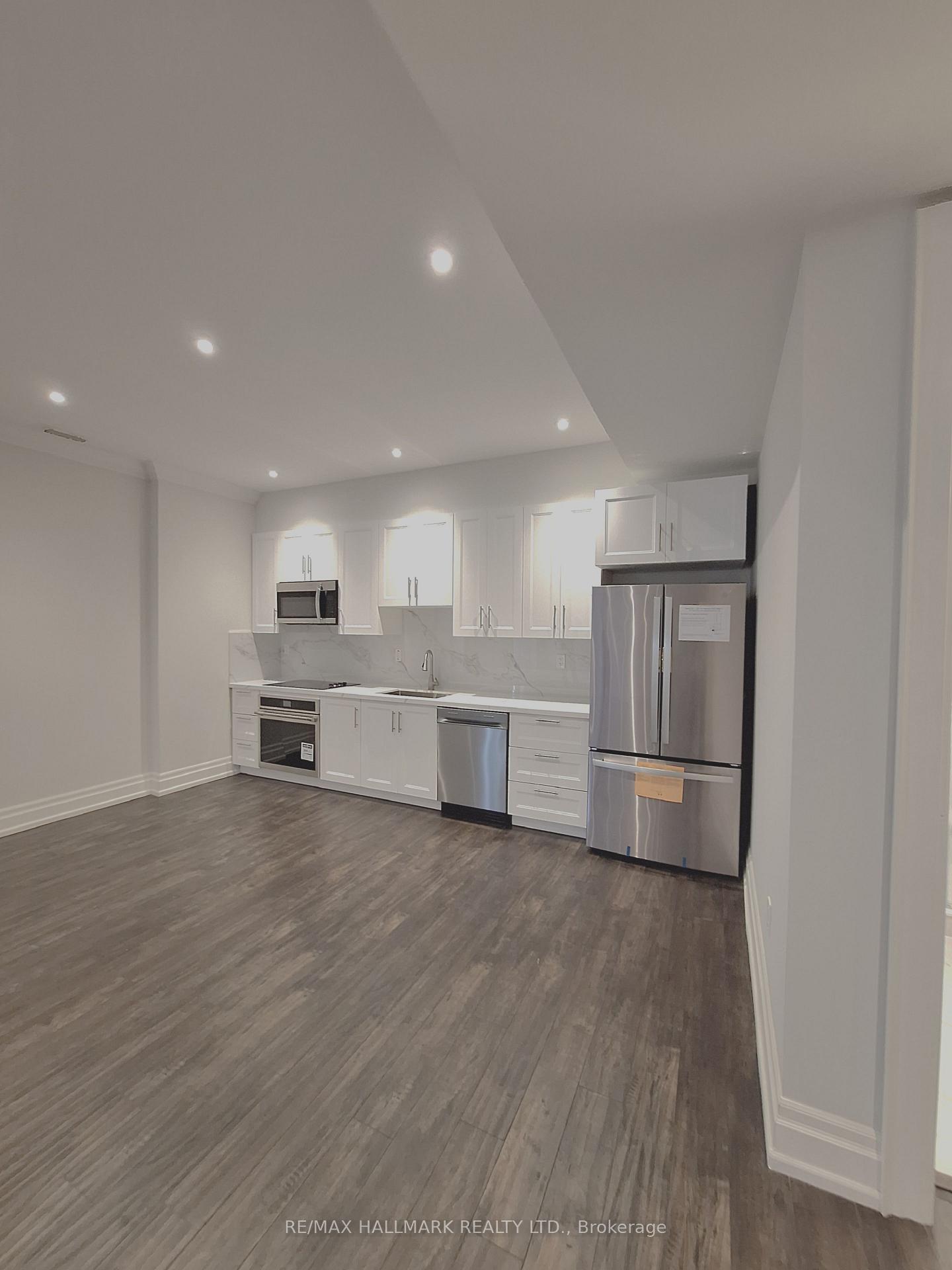 Photo 11 of Unit LOWER, 38 Harrison Avenue, Mississauga, Port Credit — HOMEH