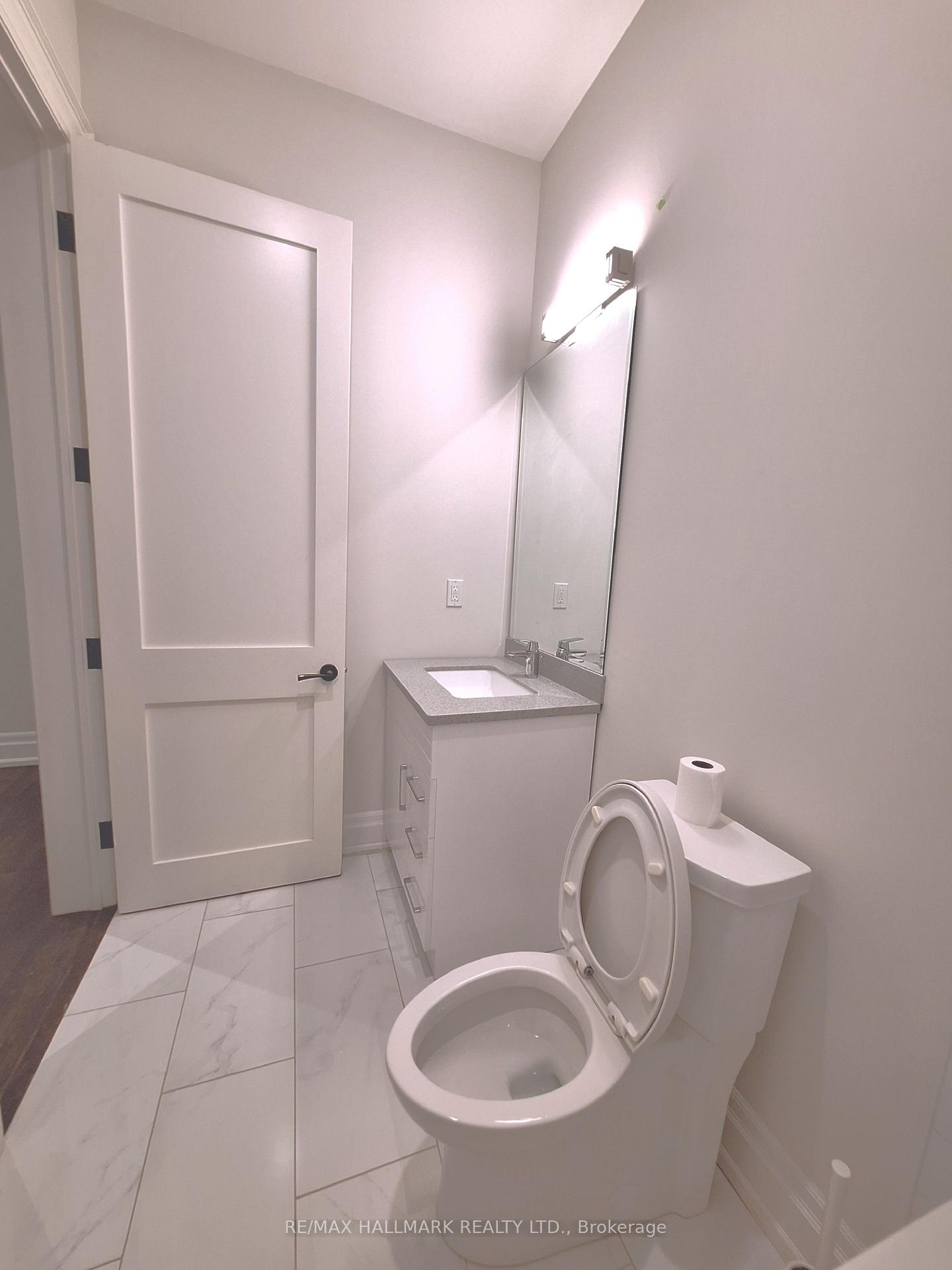Photo 15 of Unit LOWER, 38 Harrison Avenue, Mississauga, Port Credit — HOMEH
