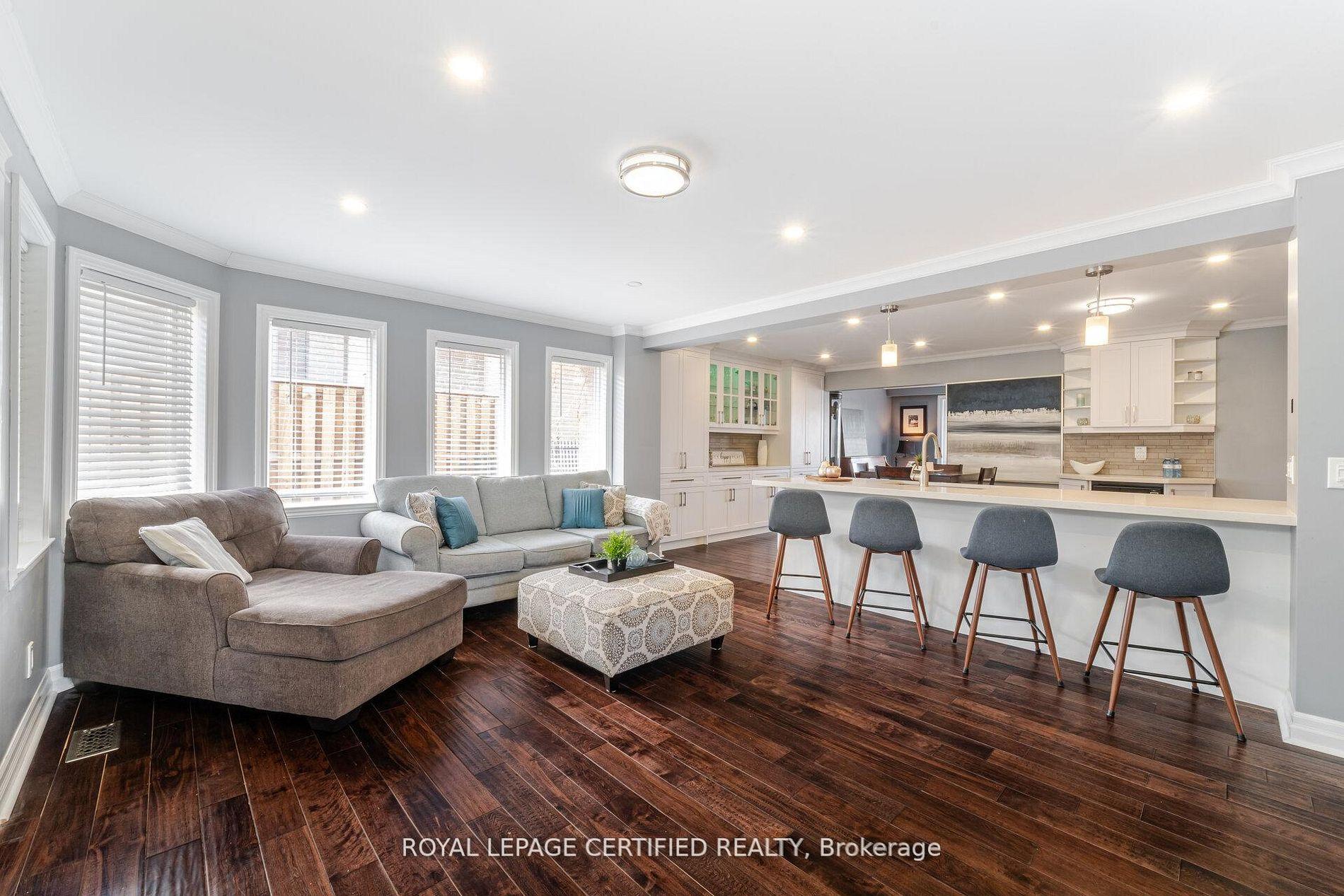 Photo 14 of 5 Stockman Crescent, Halton Hills, Georgetown — HOMEH
