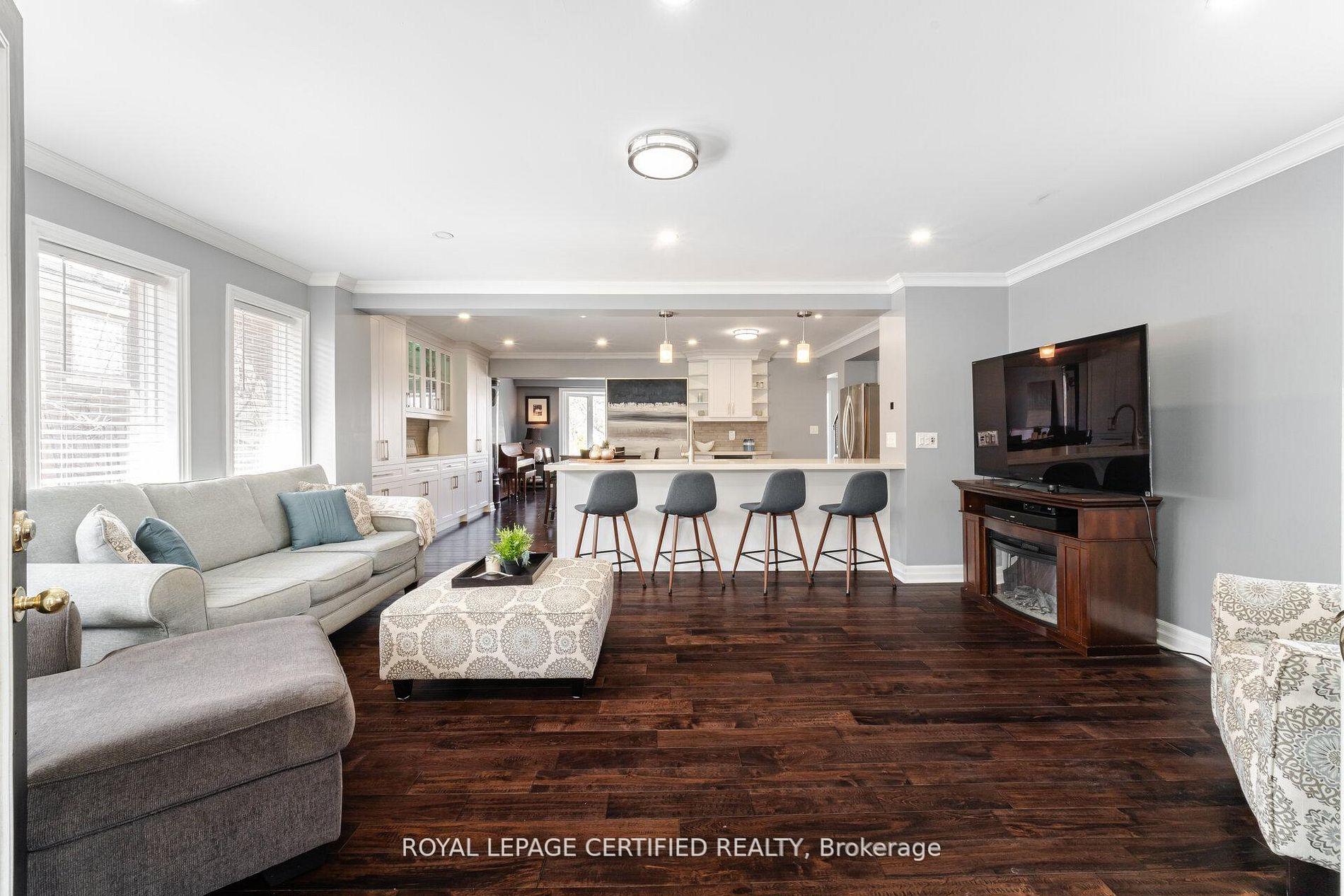 Photo 15 of 5 Stockman Crescent, Halton Hills, Georgetown — HOMEH