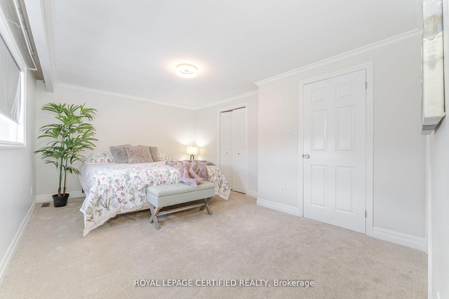 Photo 23 of 5 Stockman Crescent, Halton Hills, Georgetown — HOMEH