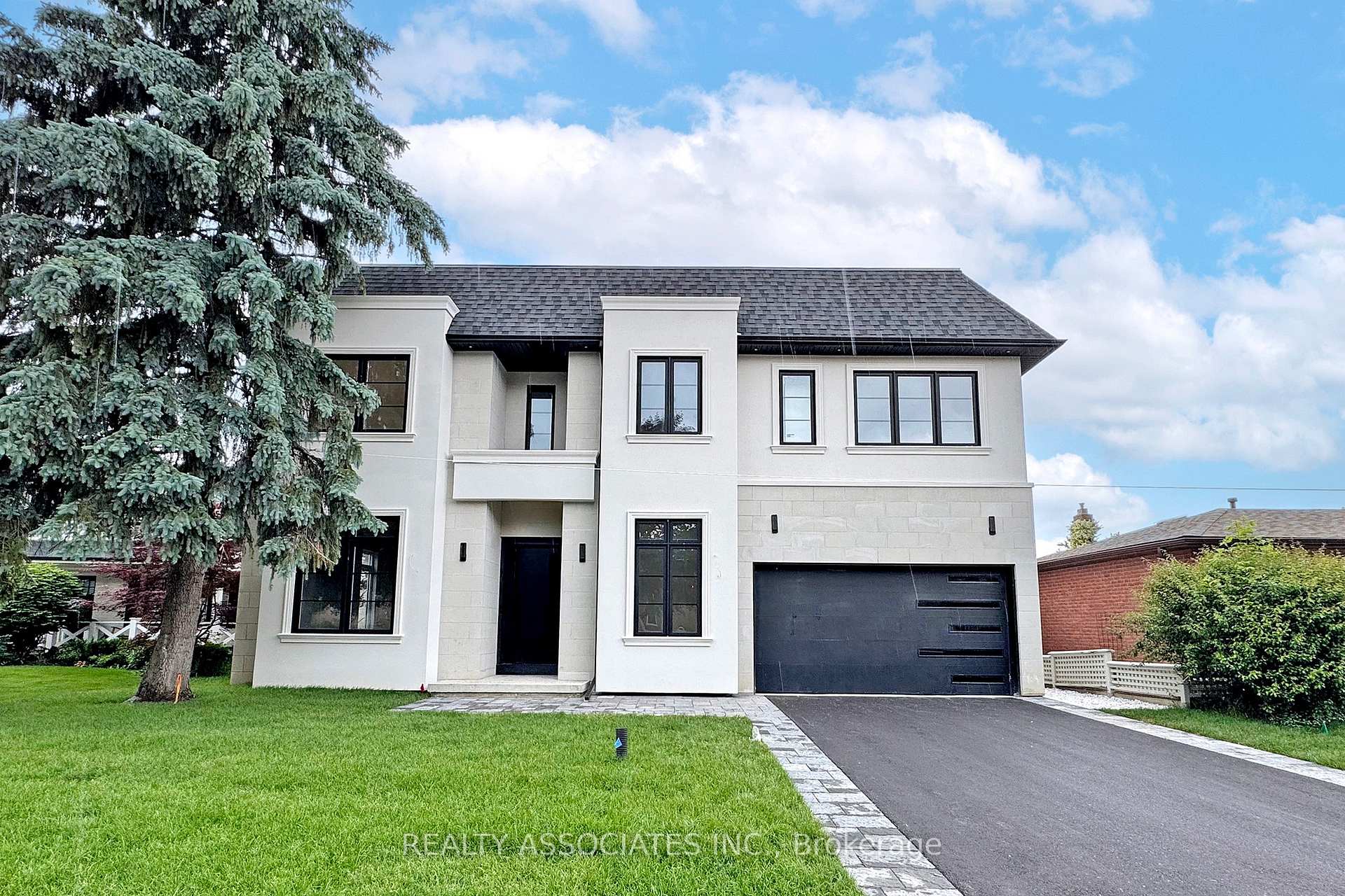 Photo 1 of 32 Cossar Avenue, Aurora, Aurora Highlands — HOMEH