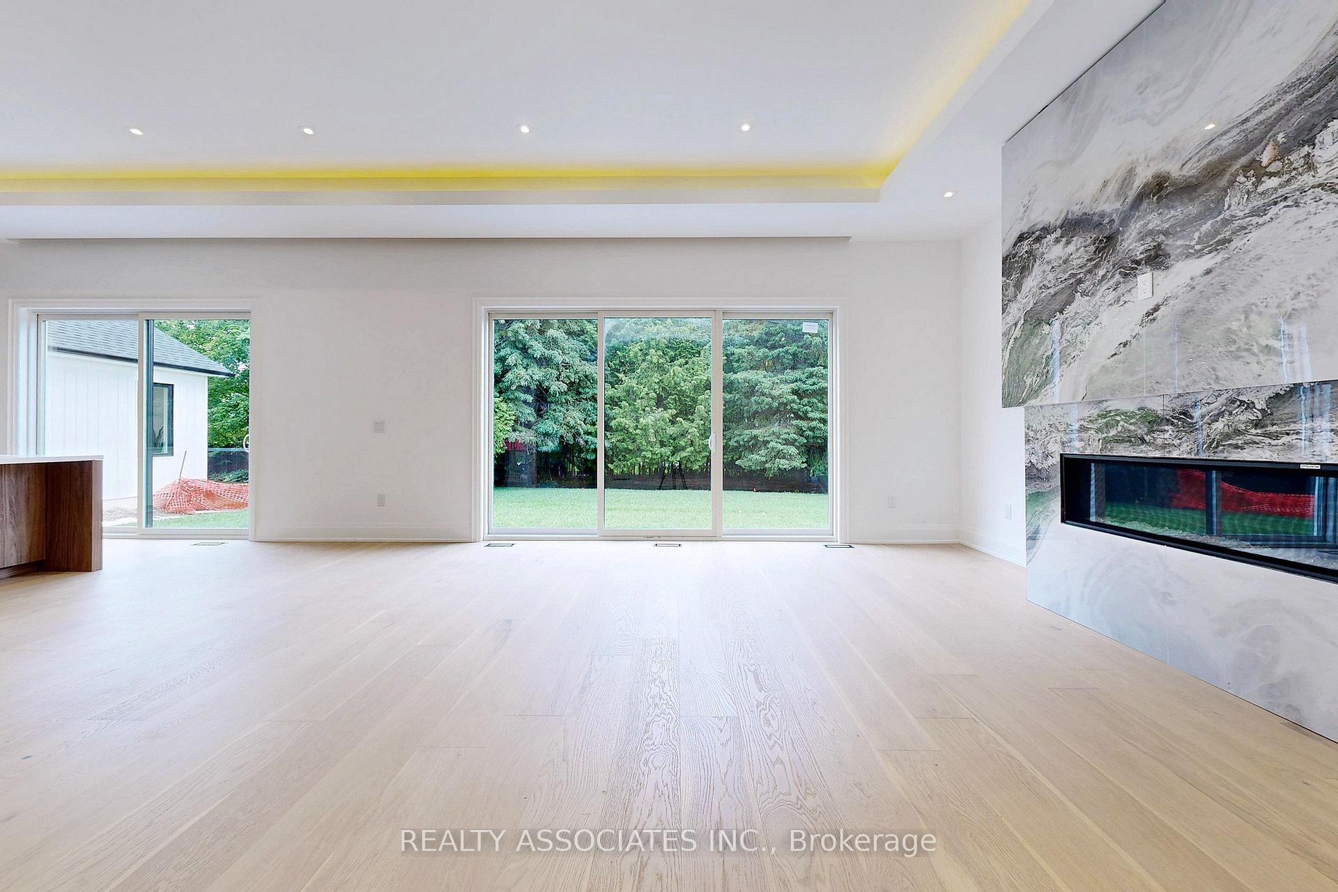 Photo 9 of 32 Cossar Avenue, Aurora, Aurora Highlands — HOMEH