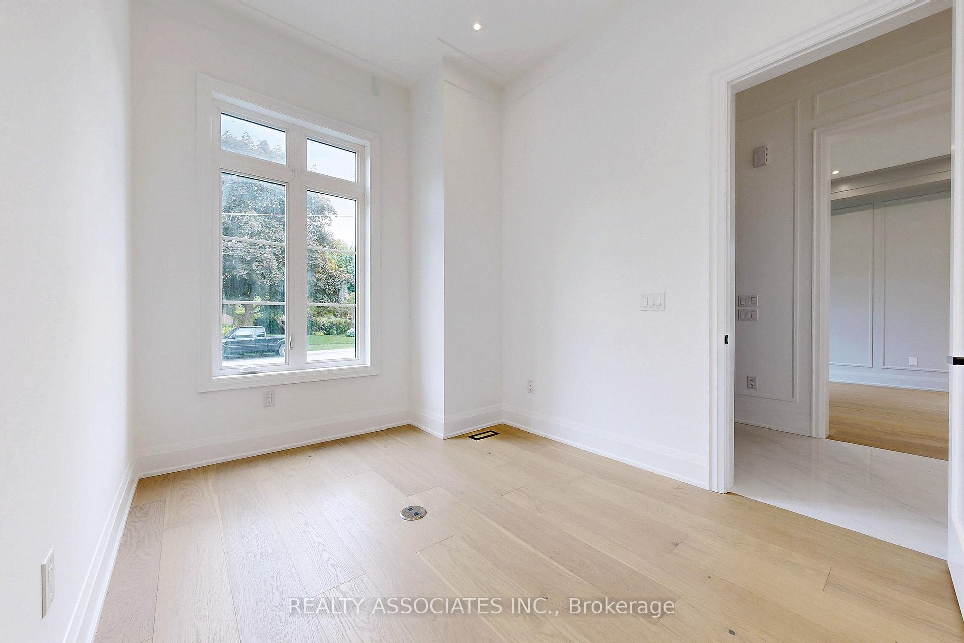 Photo 18 of 32 Cossar Avenue, Aurora, Aurora Highlands — HOMEH