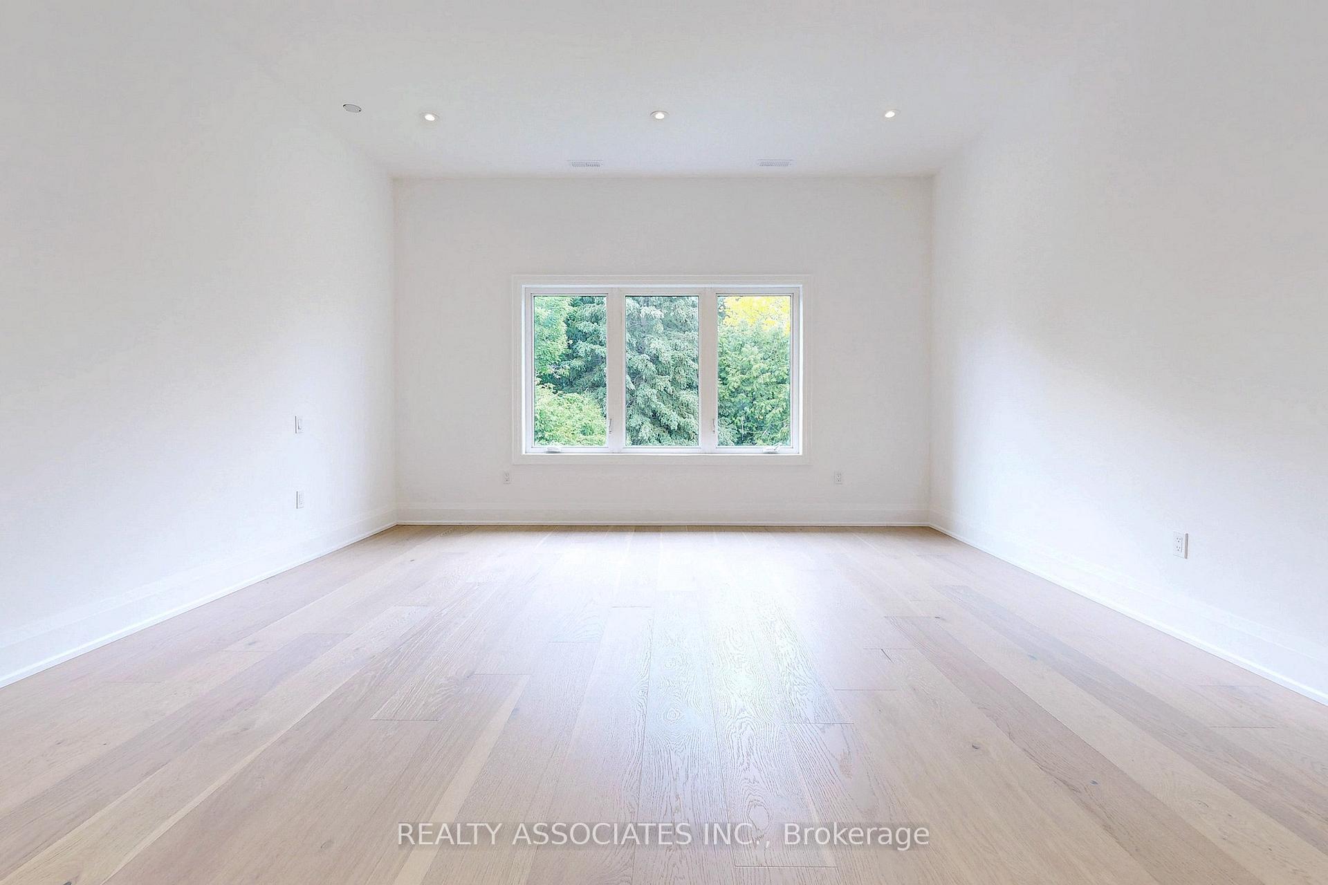 Photo 22 of 32 Cossar Avenue, Aurora, Aurora Highlands — HOMEH
