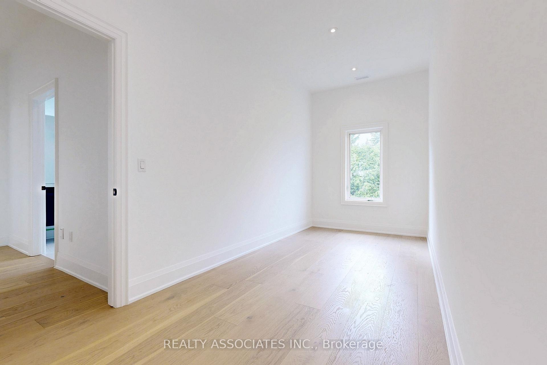 Photo 26 of 32 Cossar Avenue, Aurora, Aurora Highlands — HOMEH