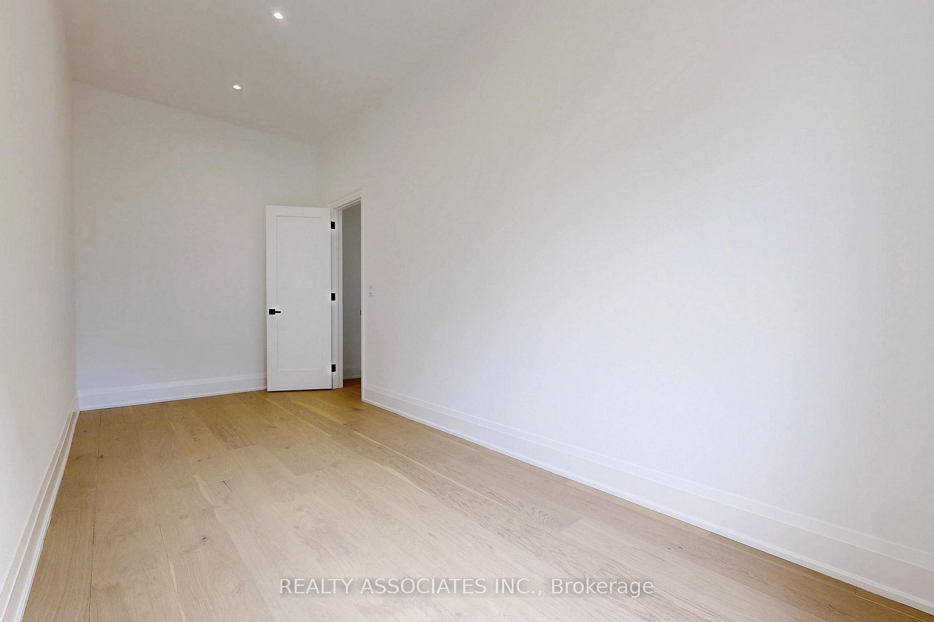Photo 27 of 32 Cossar Avenue, Aurora, Aurora Highlands — HOMEH