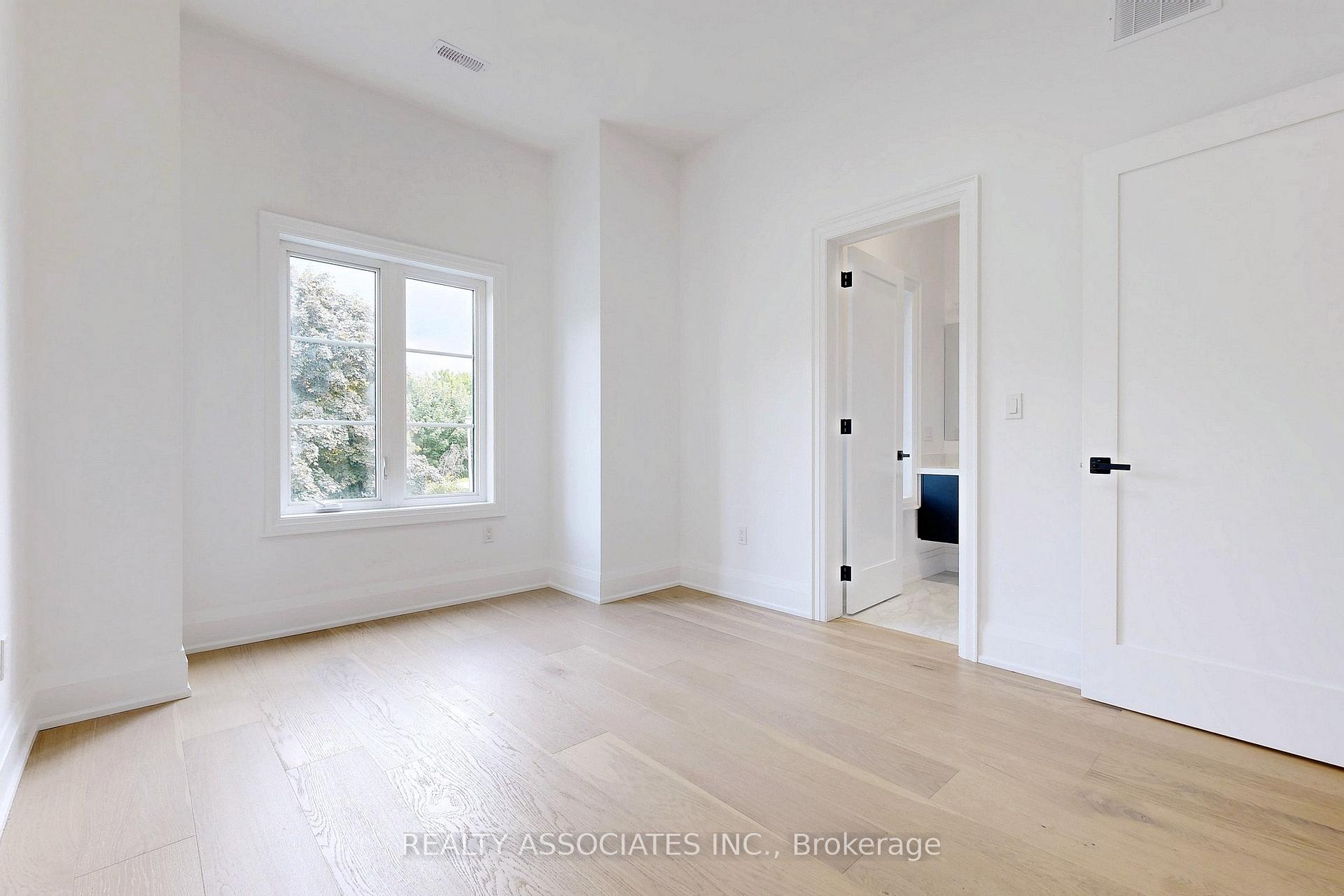 Photo 35 of 32 Cossar Avenue, Aurora, Aurora Highlands — HOMEH