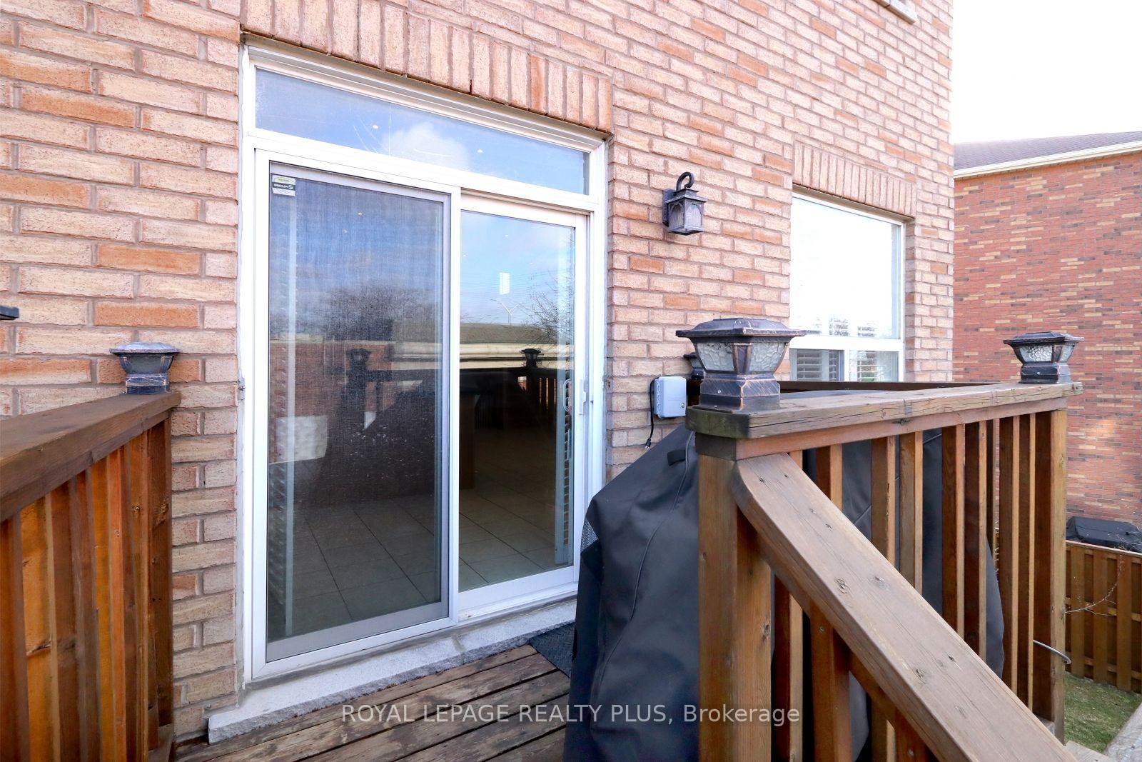 Photo 22 of 3656 Twinmaple Drive, Mississauga, Applewood — HOMEH