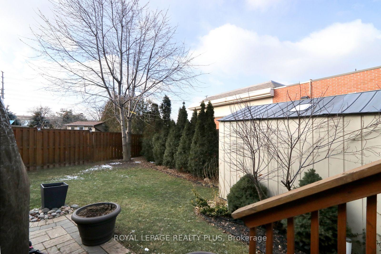 Photo 25 of 3656 Twinmaple Drive, Mississauga, Applewood — HOMEH