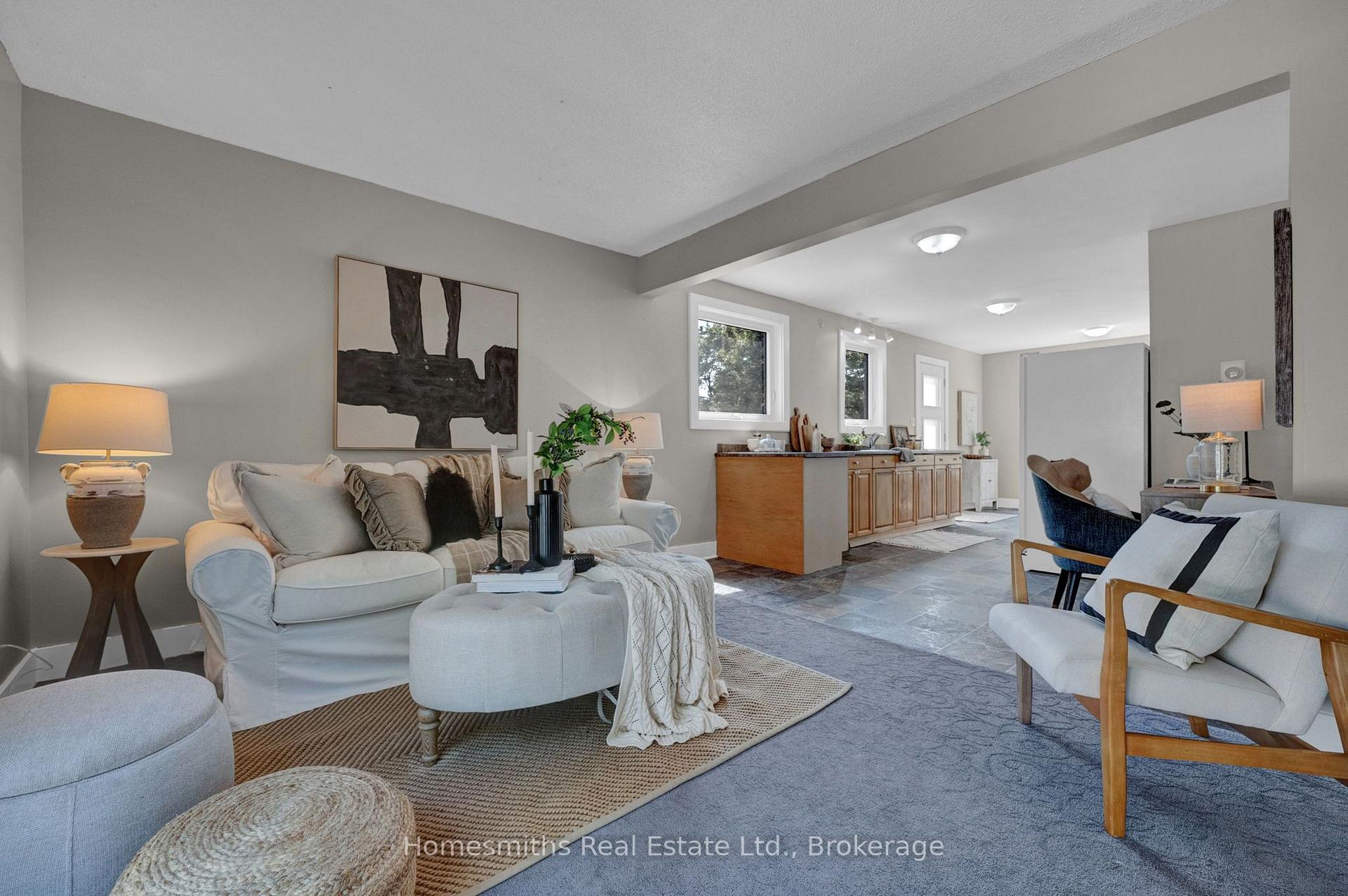 Photo 13 of 44 Loscombe Drive, Clarington, Bowmanville — HOMEH
