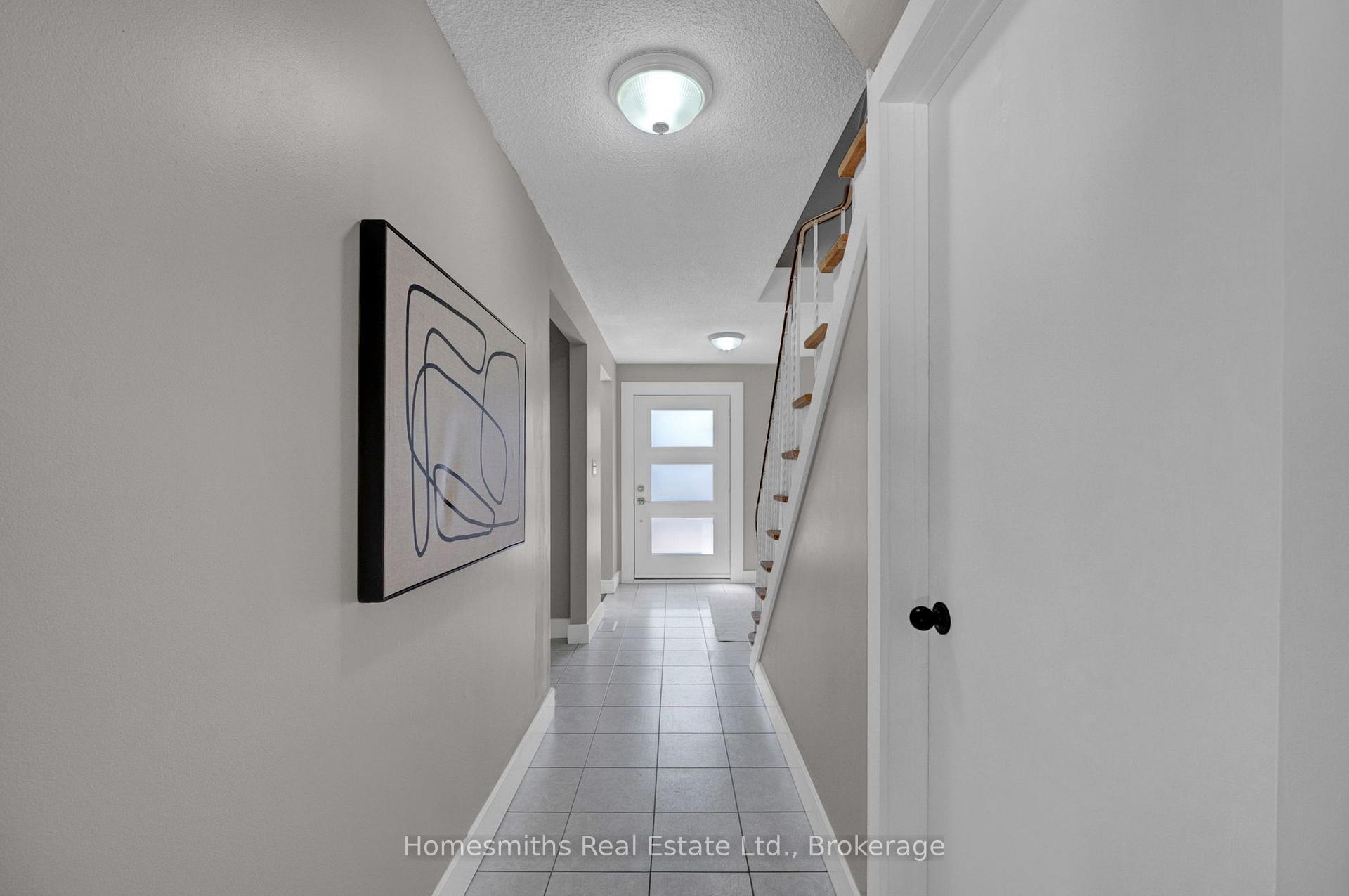 Photo 18 of 44 Loscombe Drive, Clarington, Bowmanville — HOMEH