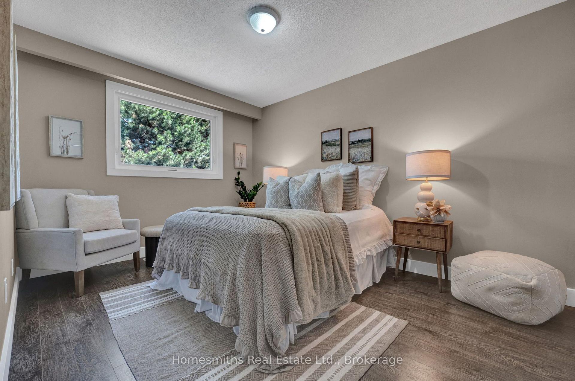 Photo 25 of 44 Loscombe Drive, Clarington, Bowmanville — HOMEH