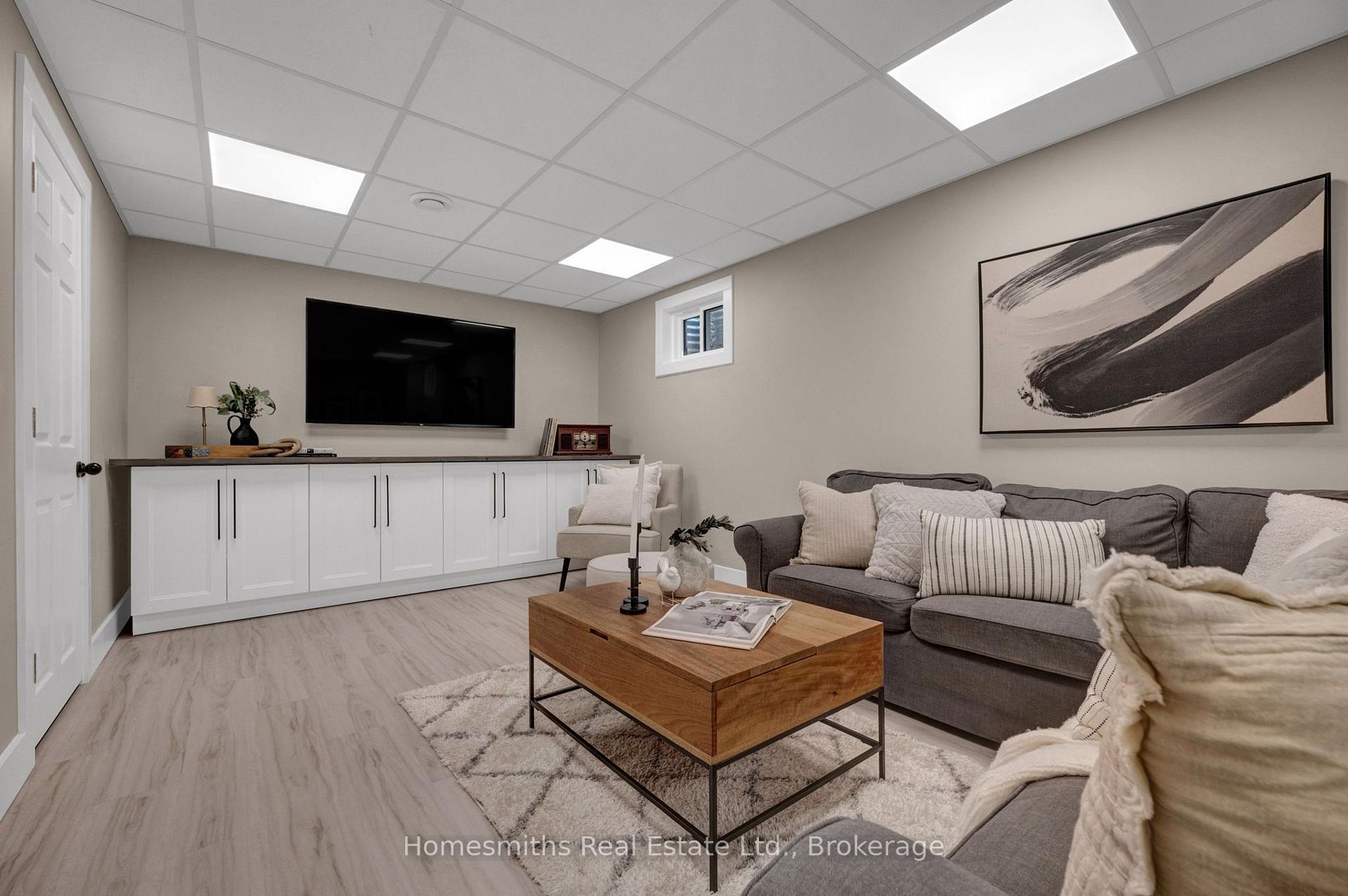 Photo 33 of 44 Loscombe Drive, Clarington, Bowmanville — HOMEH