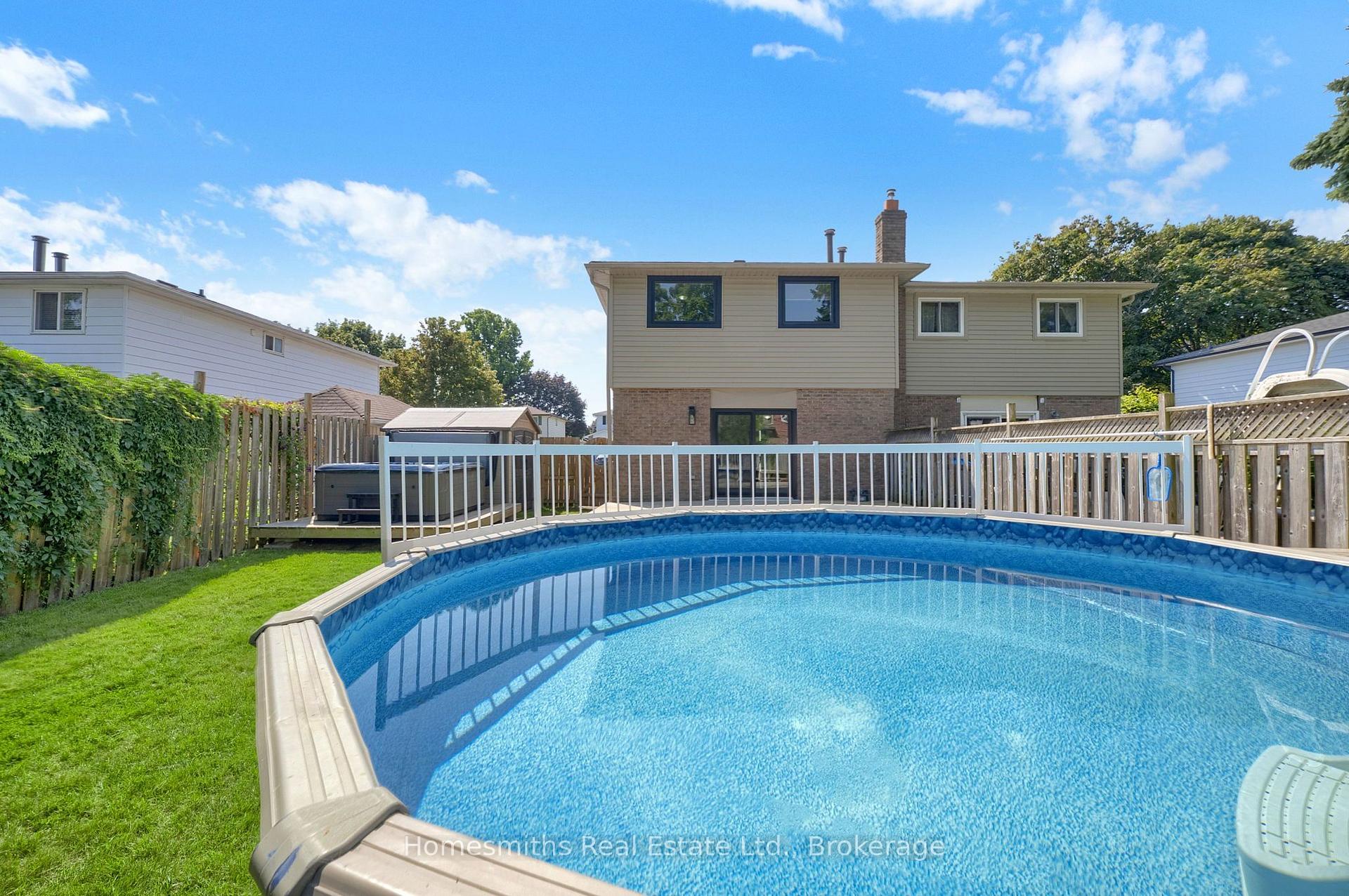 Photo 45 of 44 Loscombe Drive, Clarington, Bowmanville — HOMEH