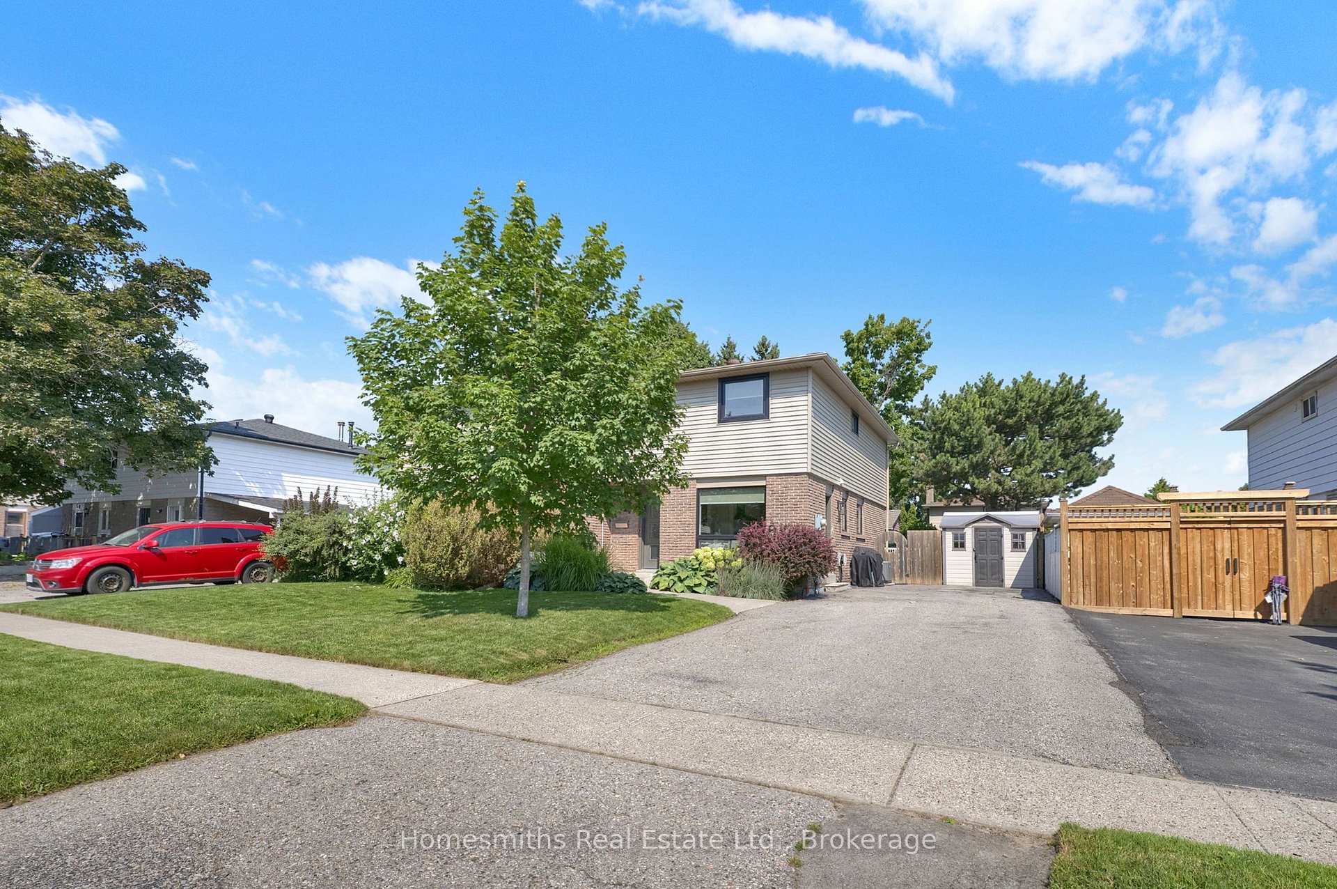Photo 48 of 44 Loscombe Drive, Clarington, Bowmanville — HOMEH