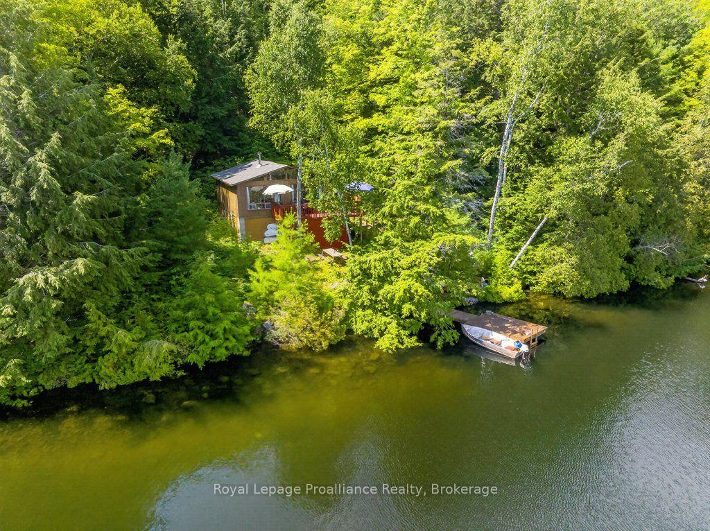 Photo 4 of 3310 Shabomeka Lake, Frontenac, Frontenac North — HOMEH