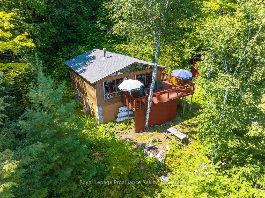 Photo 10 of 3310 Shabomeka Lake, Frontenac, Frontenac North — HOMEH