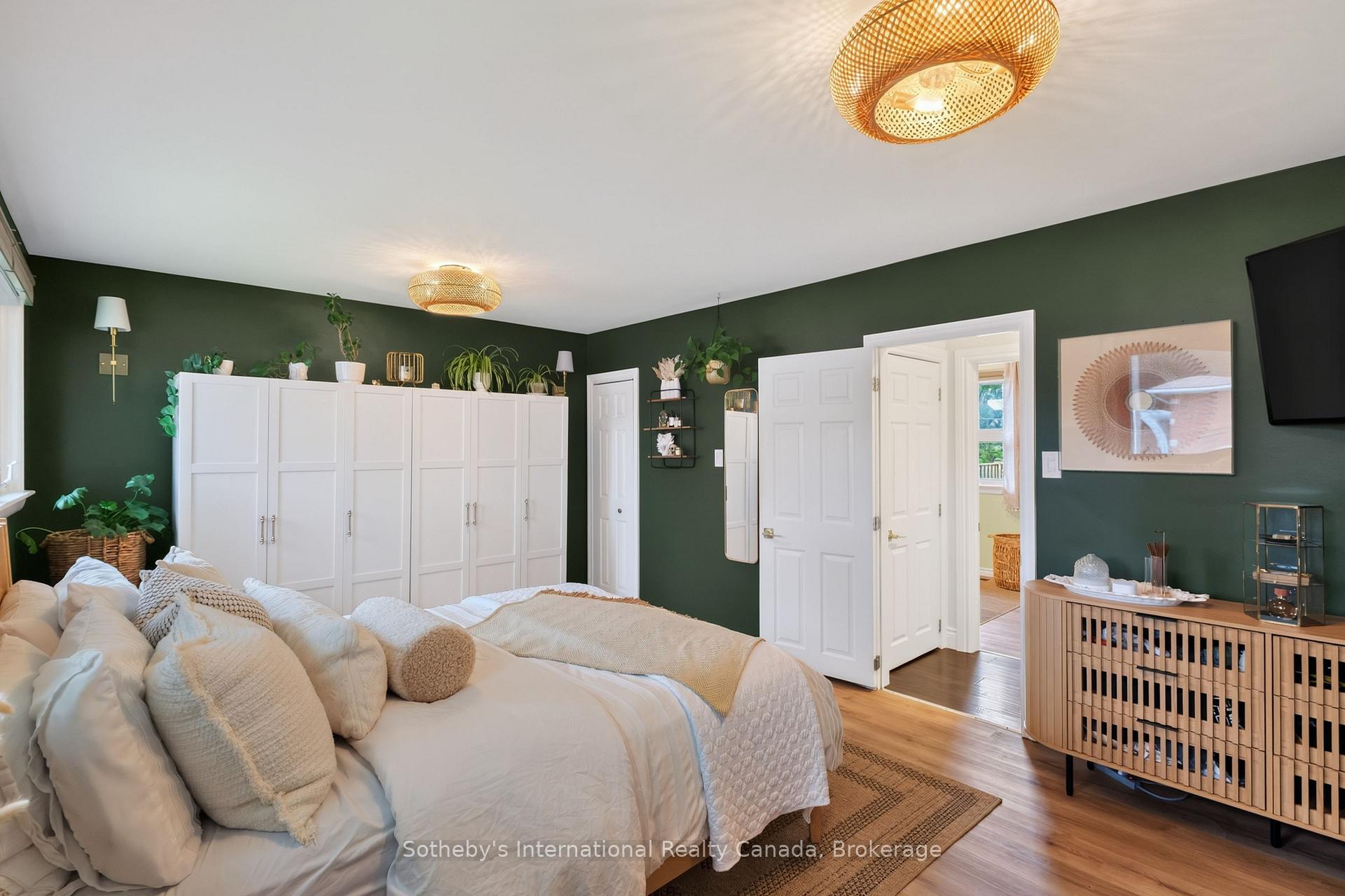 Photo 19 of 94 Ninth Avenue, Brantford, Eagle Place East — HOMEH