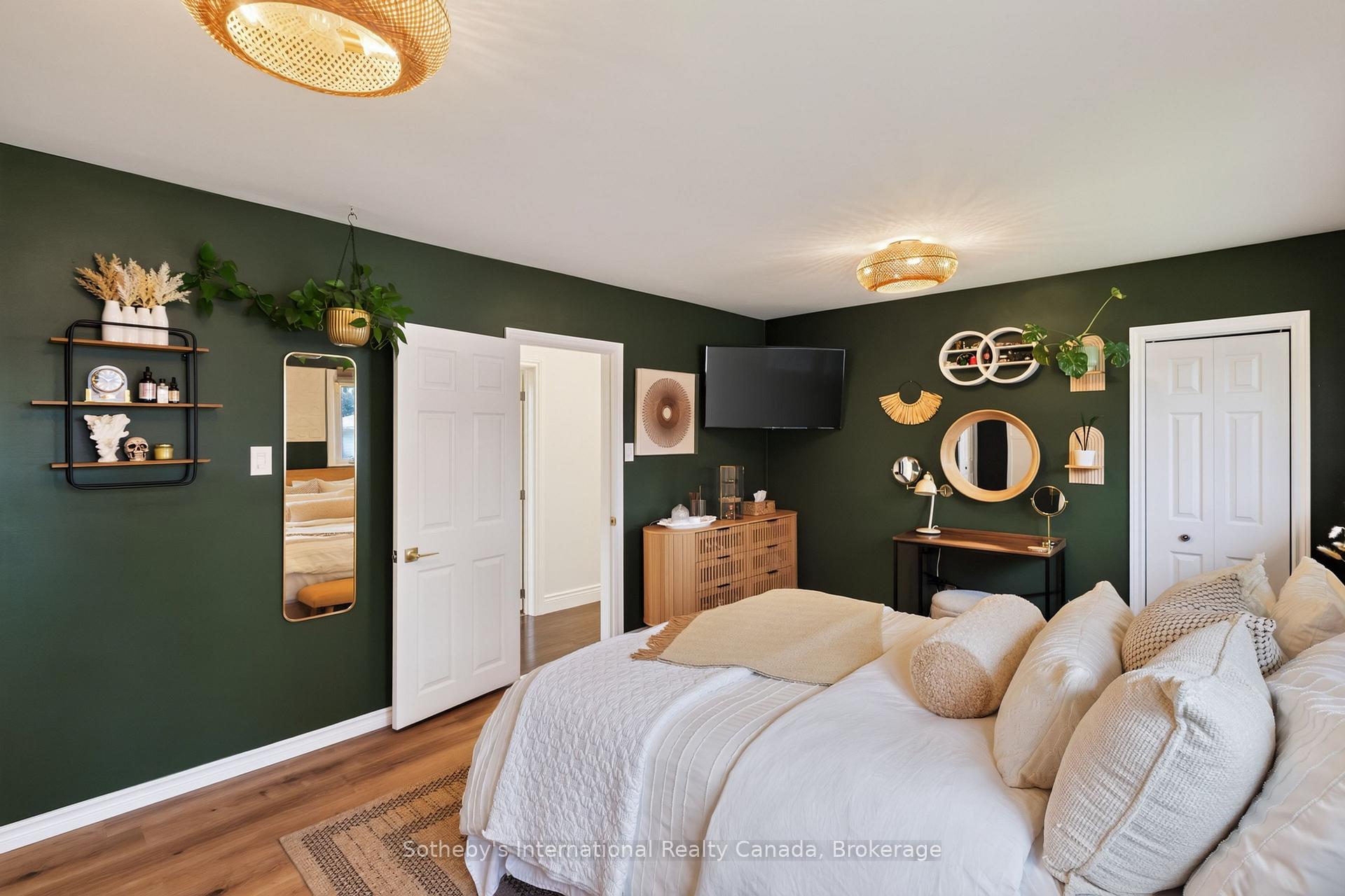 Photo 22 of 94 Ninth Avenue, Brantford, Eagle Place East — HOMEH