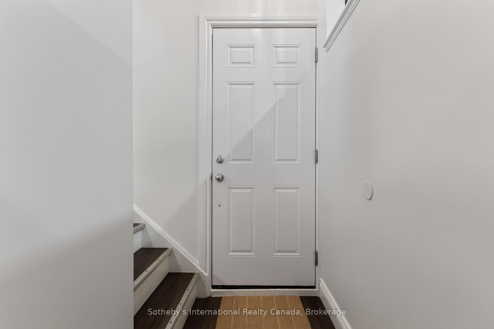 Photo 23 of 94 Ninth Avenue, Brantford, Eagle Place East — HOMEH