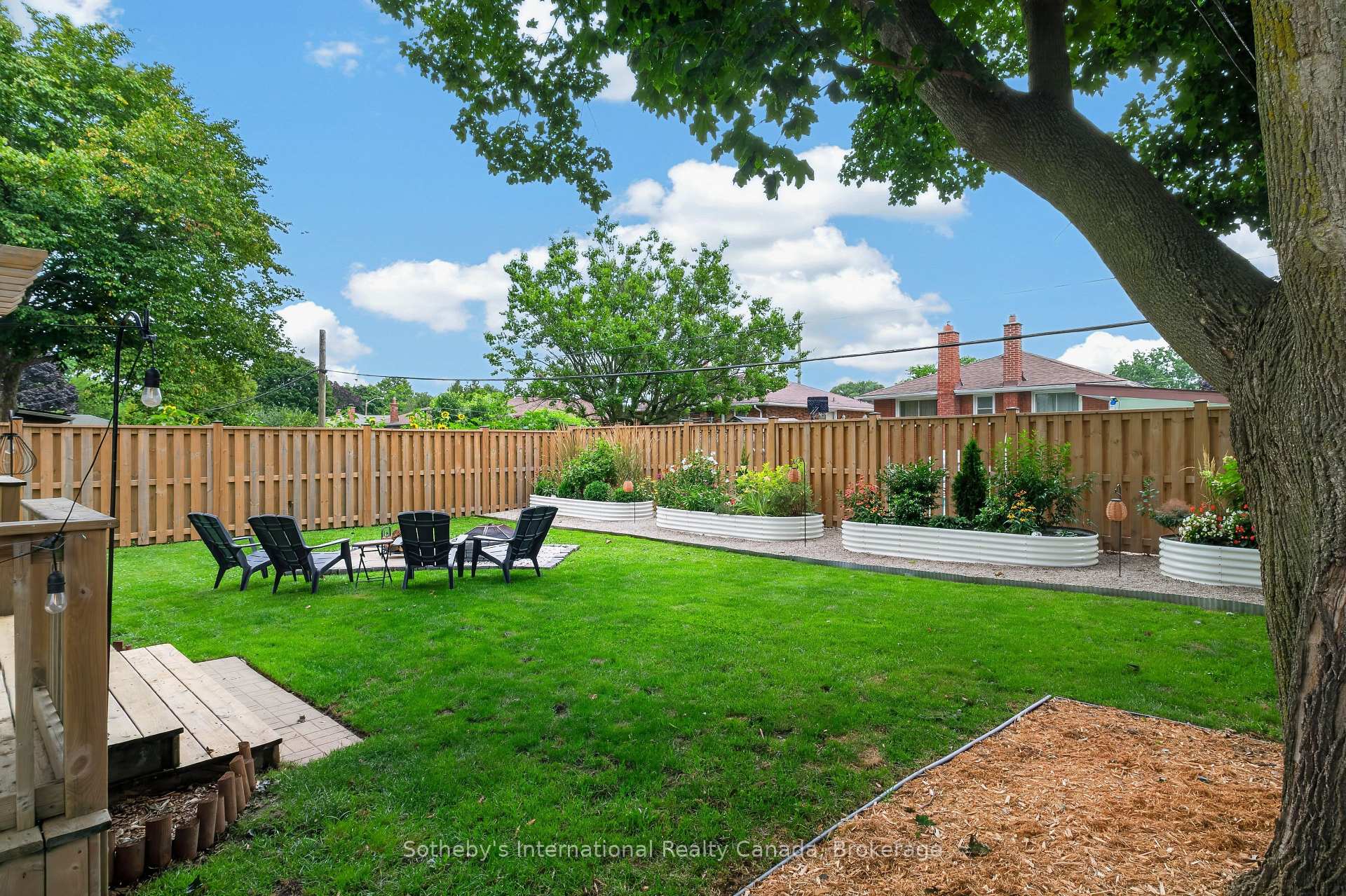 Photo 37 of 94 Ninth Avenue, Brantford, Eagle Place East — HOMEH