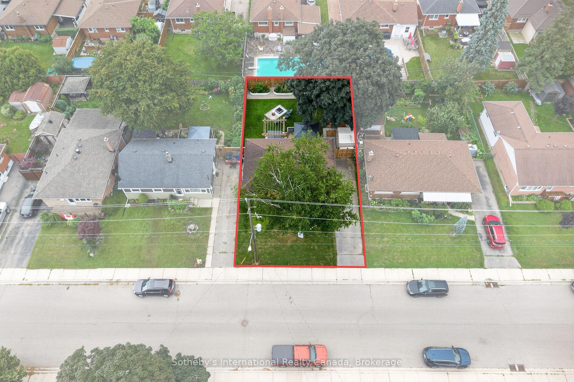 Photo 43 of 94 Ninth Avenue, Brantford, Eagle Place East — HOMEH