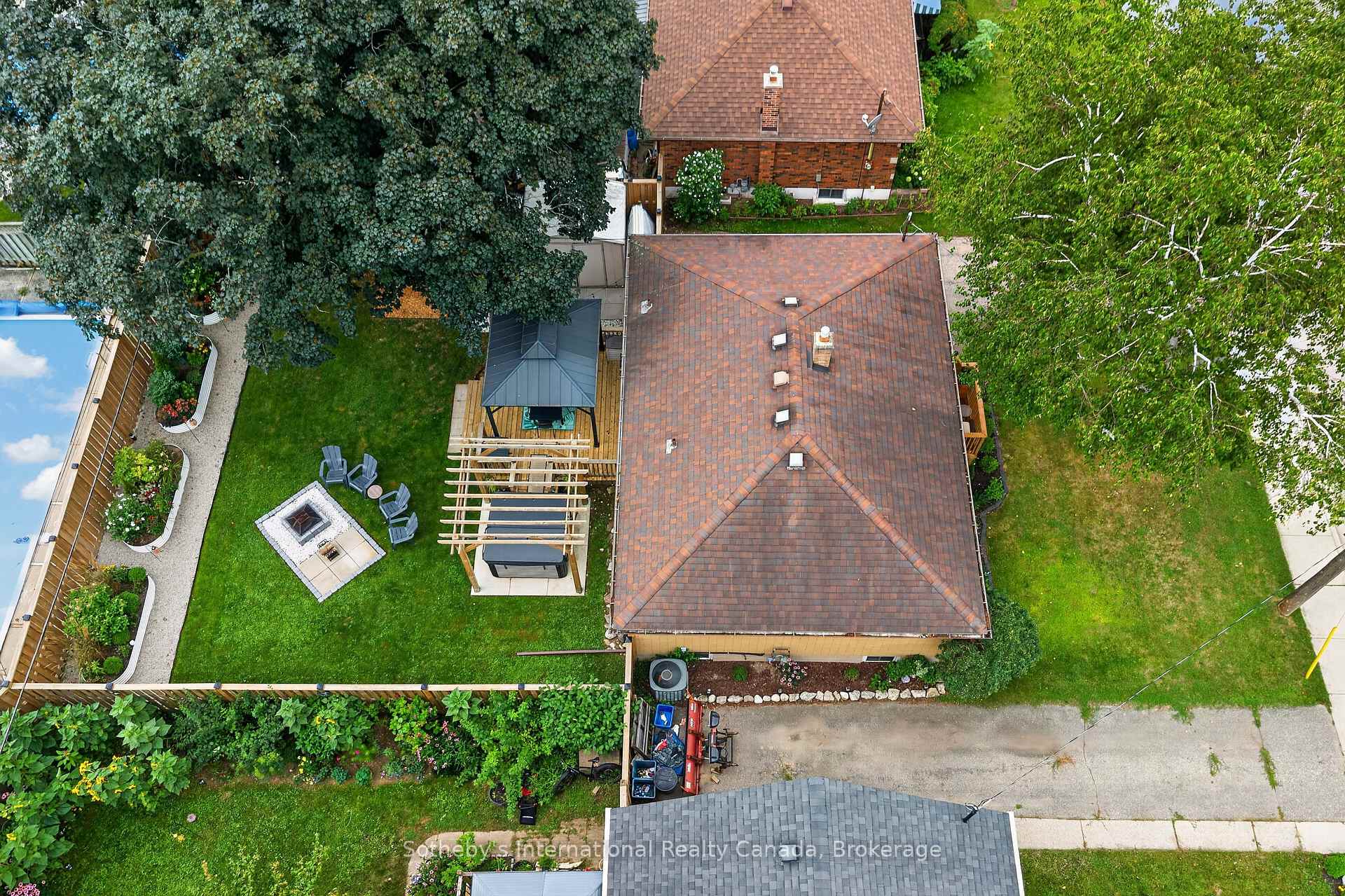 Photo 46 of 94 Ninth Avenue, Brantford, Eagle Place East — HOMEH