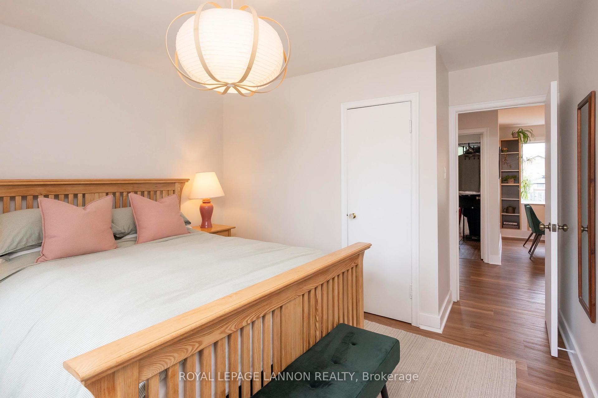 Photo 17 of 2035 Hamilton Avenue, Thunder Bay, Hyde Park — HOMEH