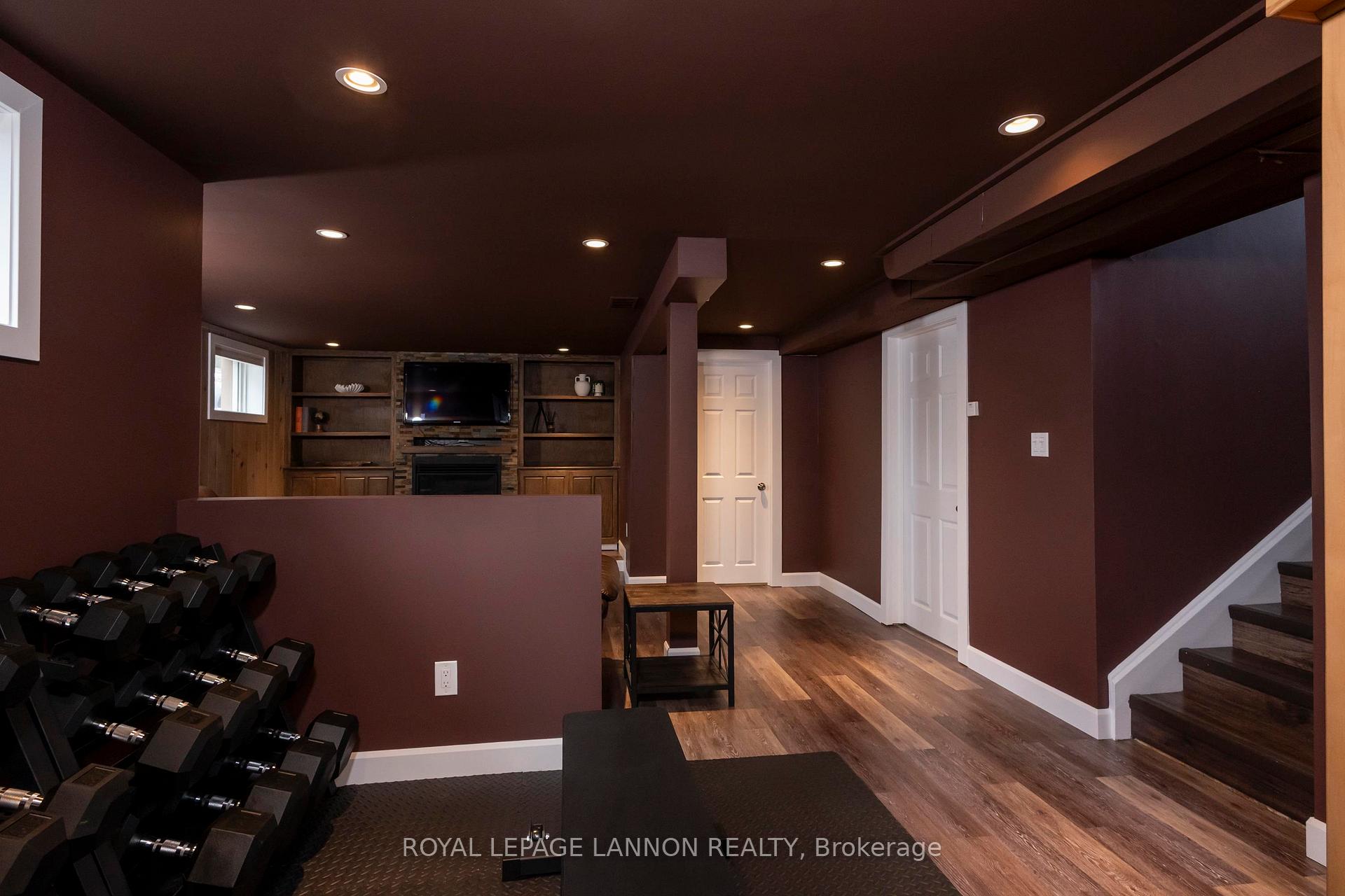 Photo 36 of 2035 Hamilton Avenue, Thunder Bay, Hyde Park — HOMEH