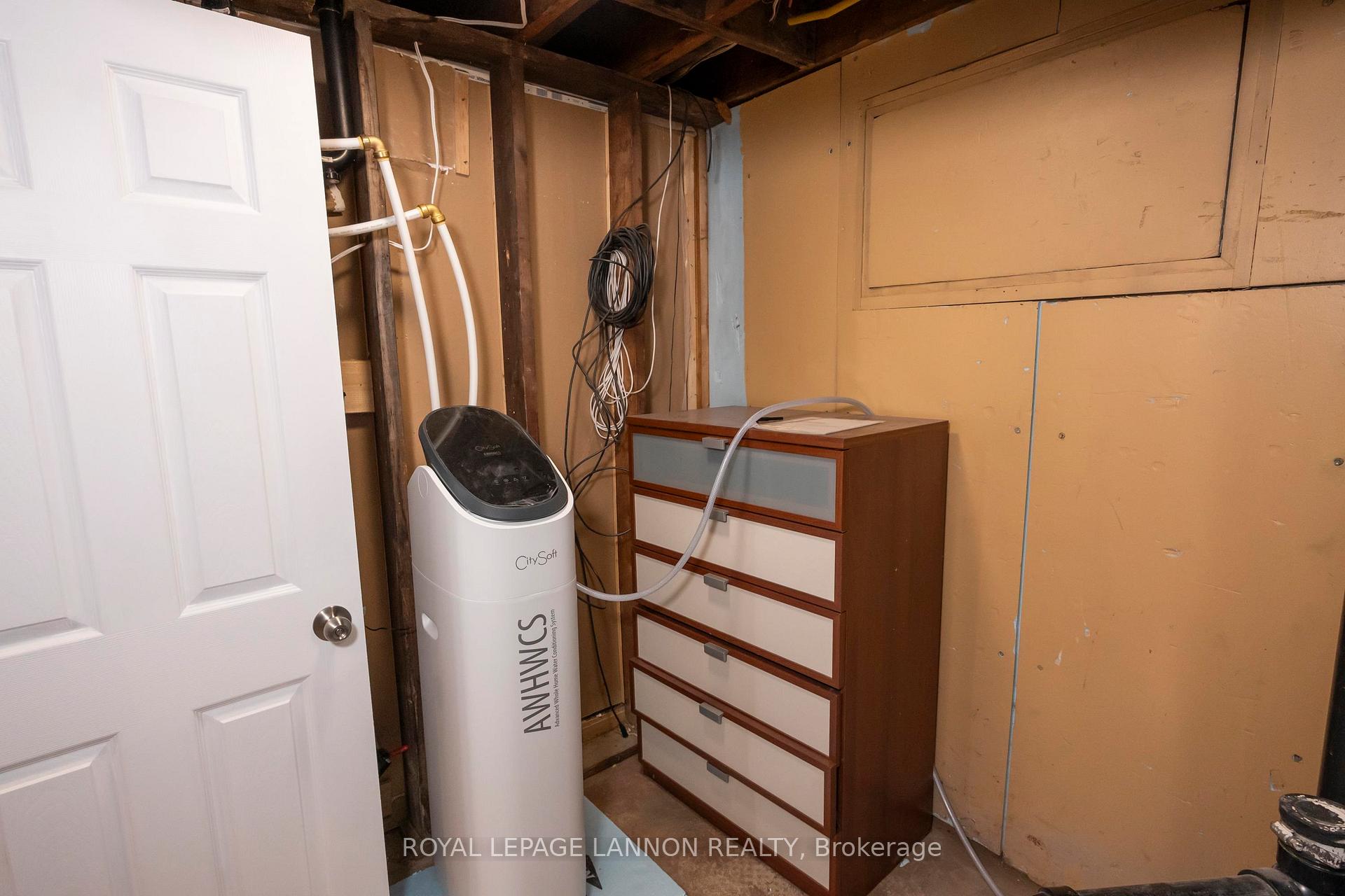 Photo 39 of 2035 Hamilton Avenue, Thunder Bay, Hyde Park — HOMEH