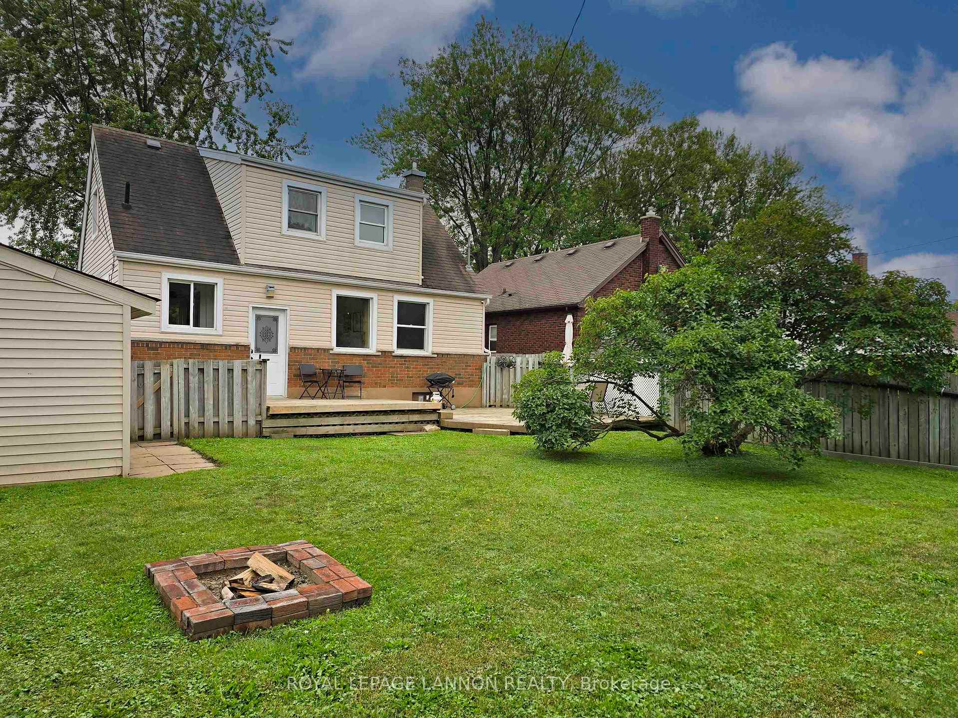 Photo 46 of 2035 Hamilton Avenue, Thunder Bay, Hyde Park — HOMEH