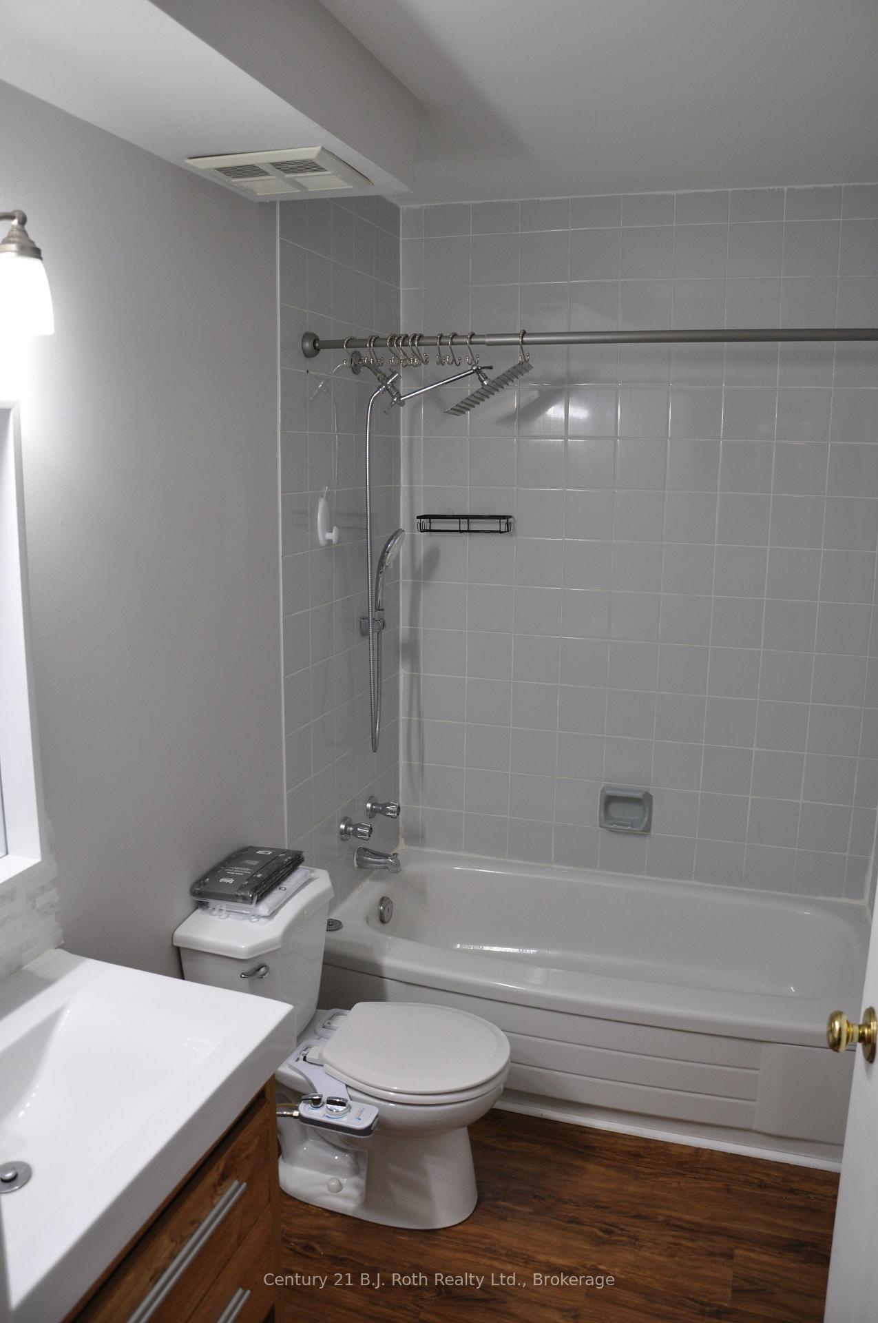 Photo 7 of Unit 416, 126 Bell Farm Road, Barrie, Alliance — HOMEH
