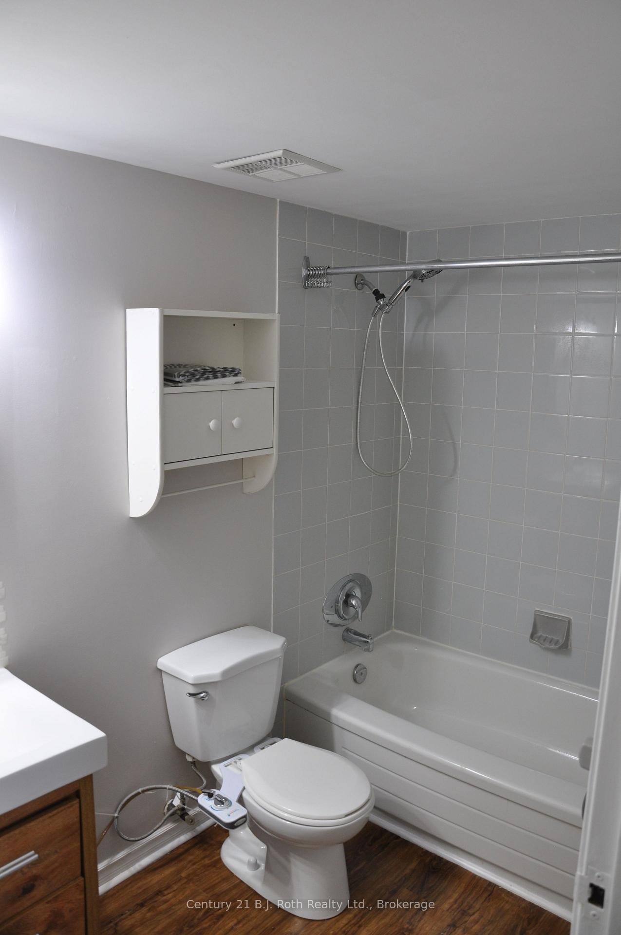 Photo 10 of Unit 416, 126 Bell Farm Road, Barrie, Alliance — HOMEH